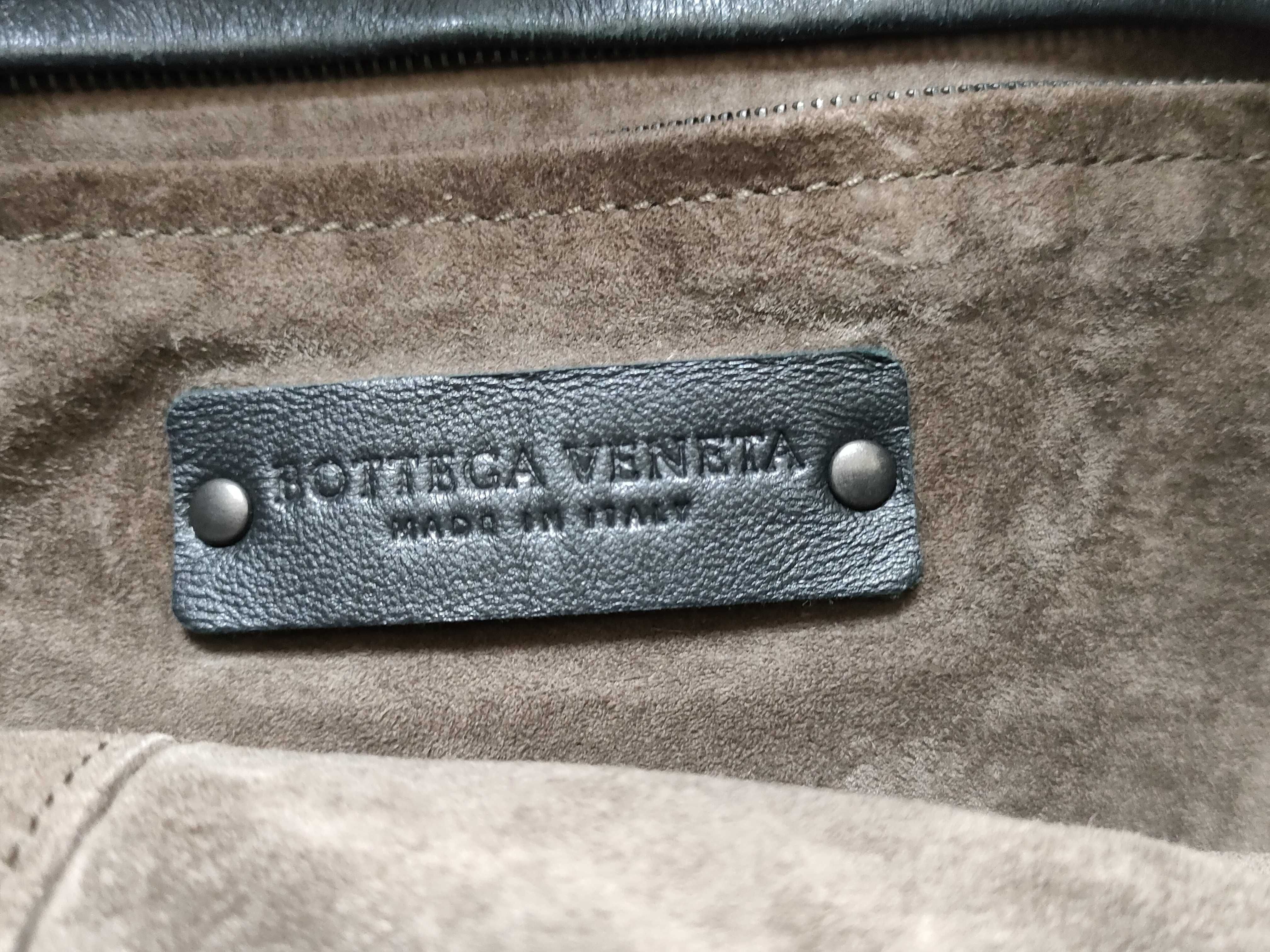 Intrecciato Bottega Veneta Shoulder Bag Intrecciato Handbag — view 11