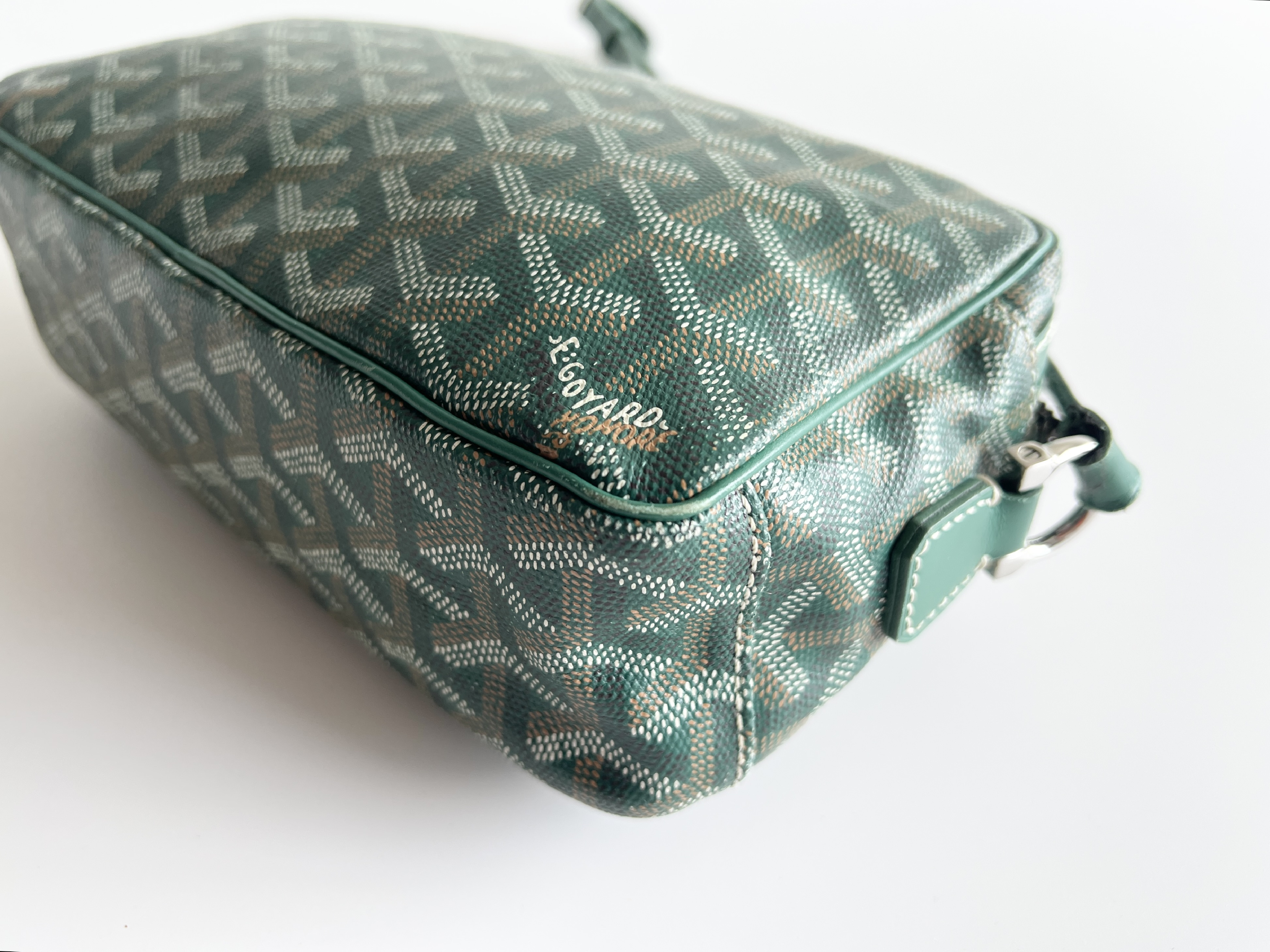 Cup Vert PM Logo Leather Shoulder Bag — view 11