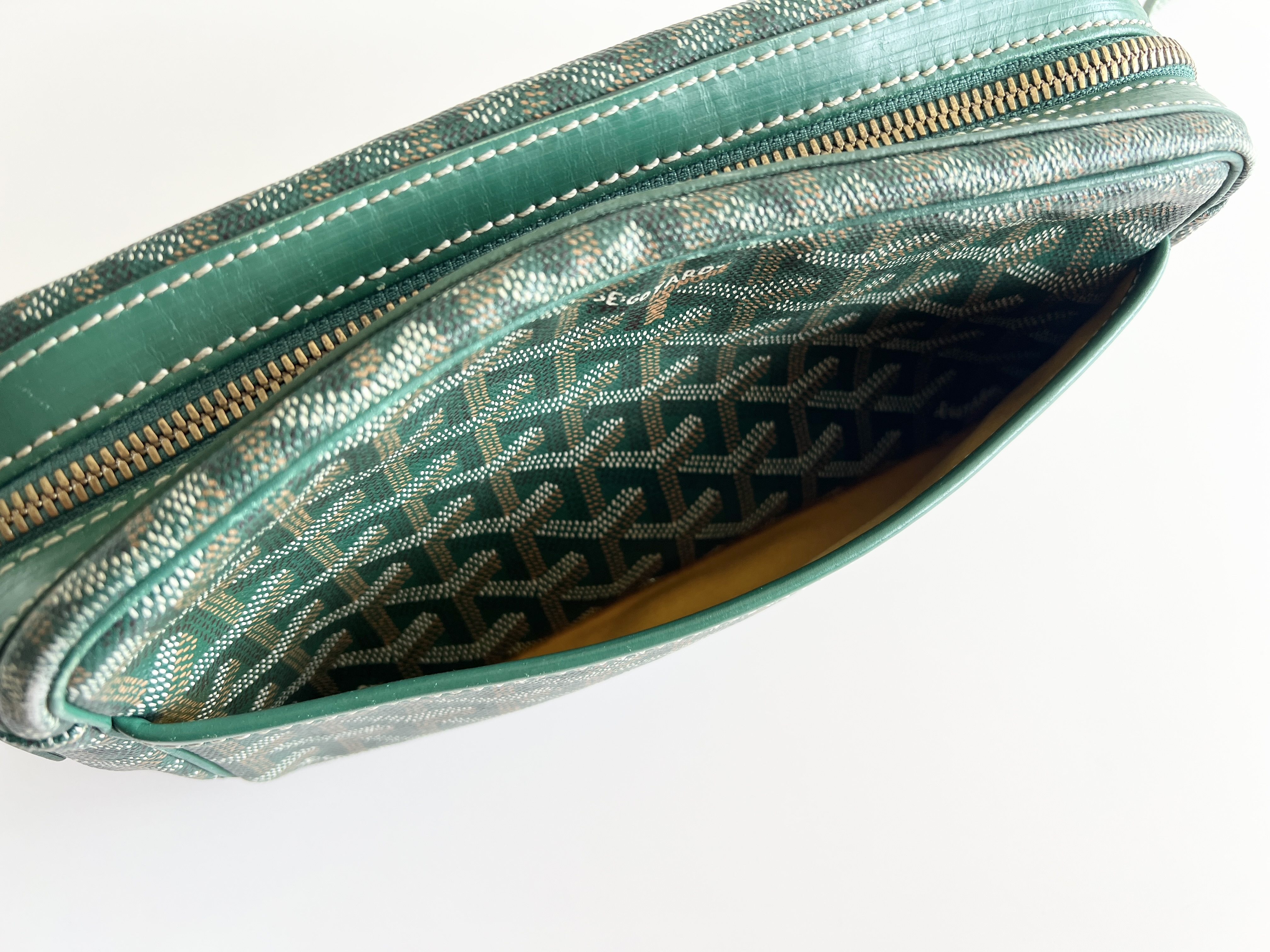 Cup Vert PM Logo Leather Shoulder Bag — view 7