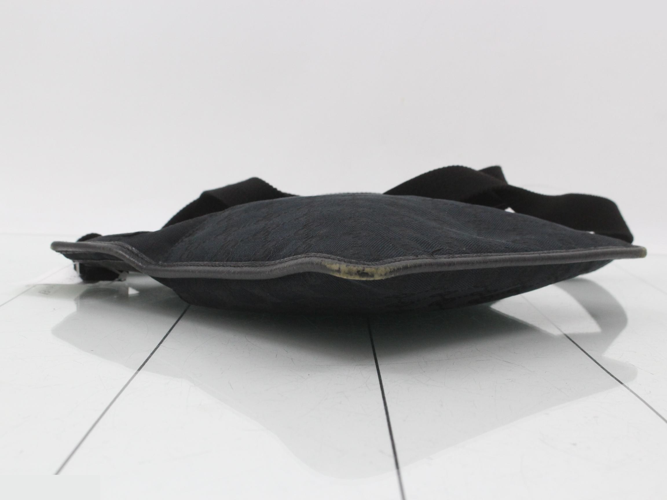 GG Canvas Shoulder Bag — view 5