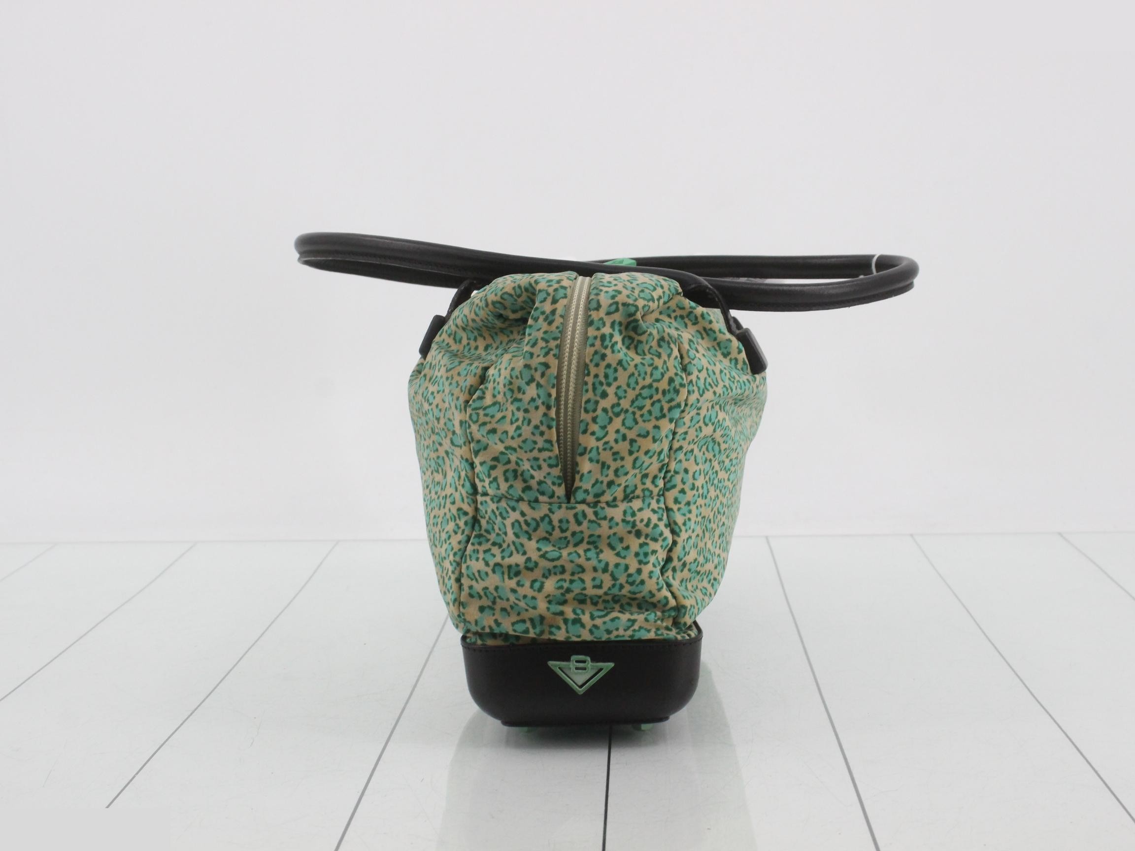 handbag — view 3