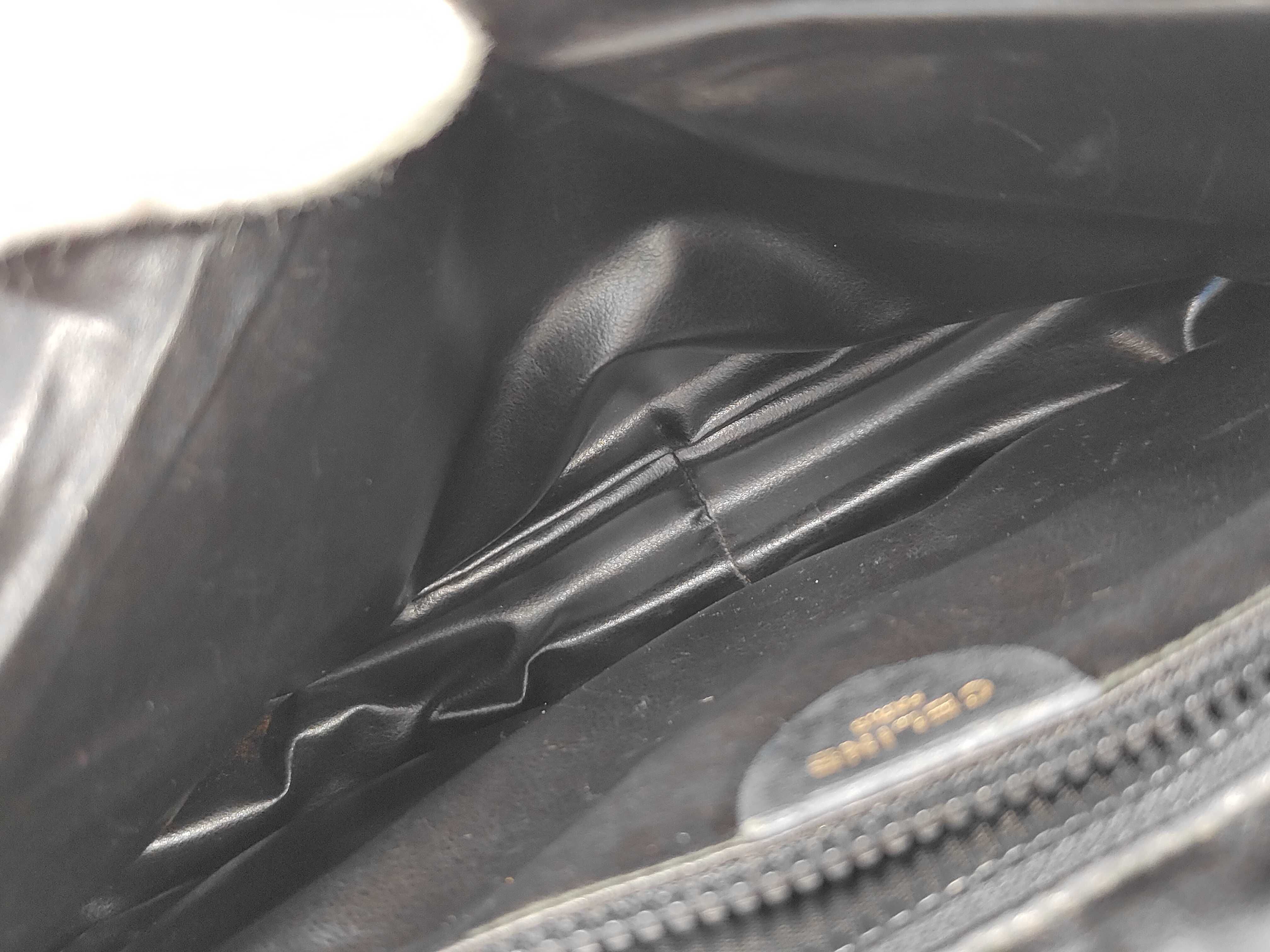 Triomphe Leather Shoulder Bag — view 9