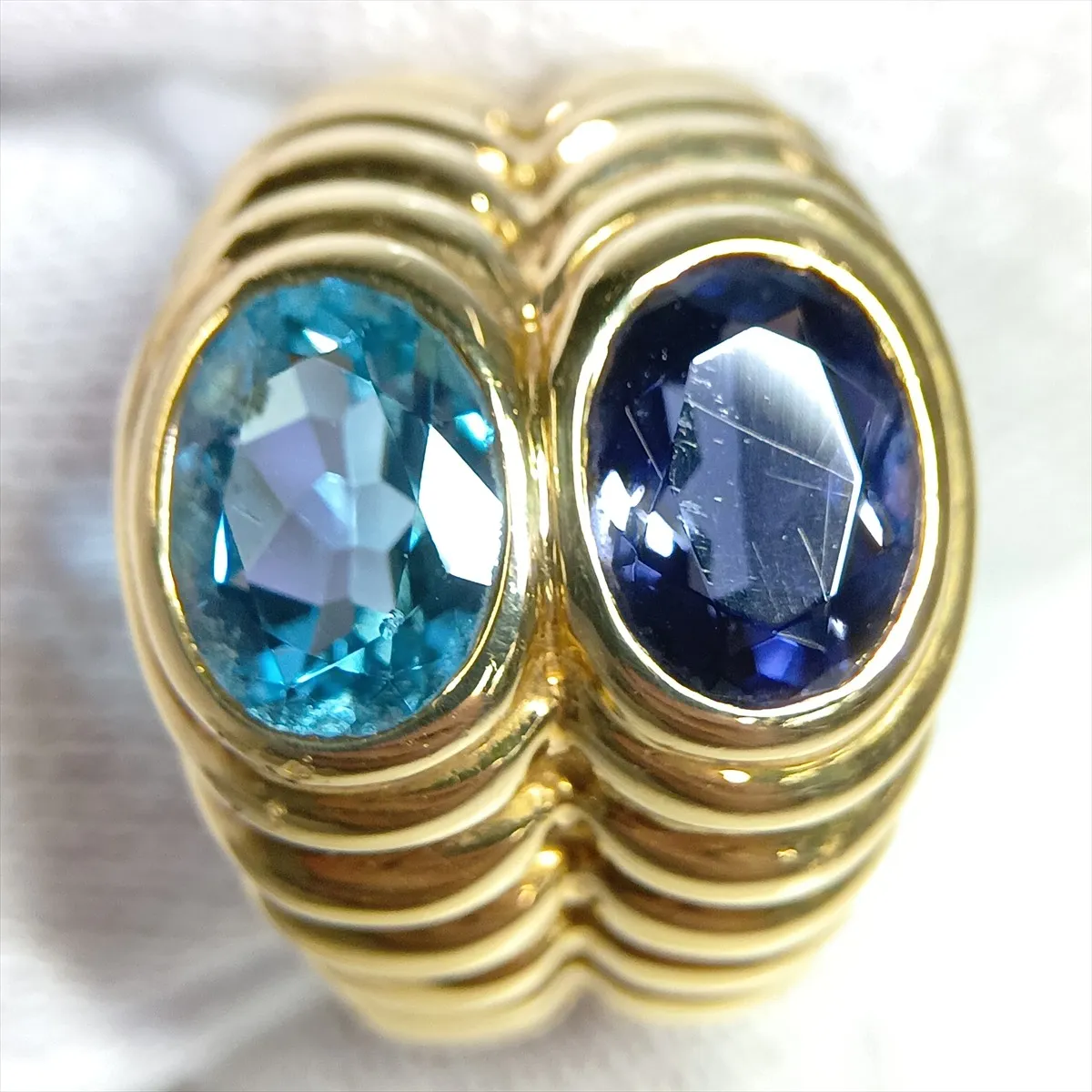 Doppio Baccherato Iolite Blue Topaz Ring, 750 (Yellow Gold), 13.0g. Stone has — view 6