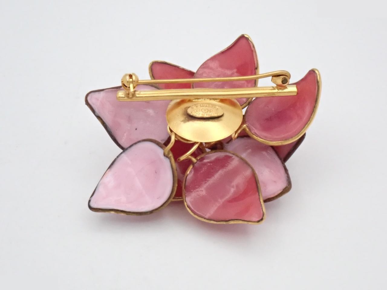Gripoa Camellia Brooch 93P — view 2