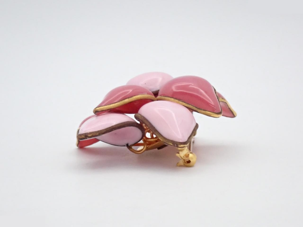 Gripoa Camellia Brooch 93P — view 3
