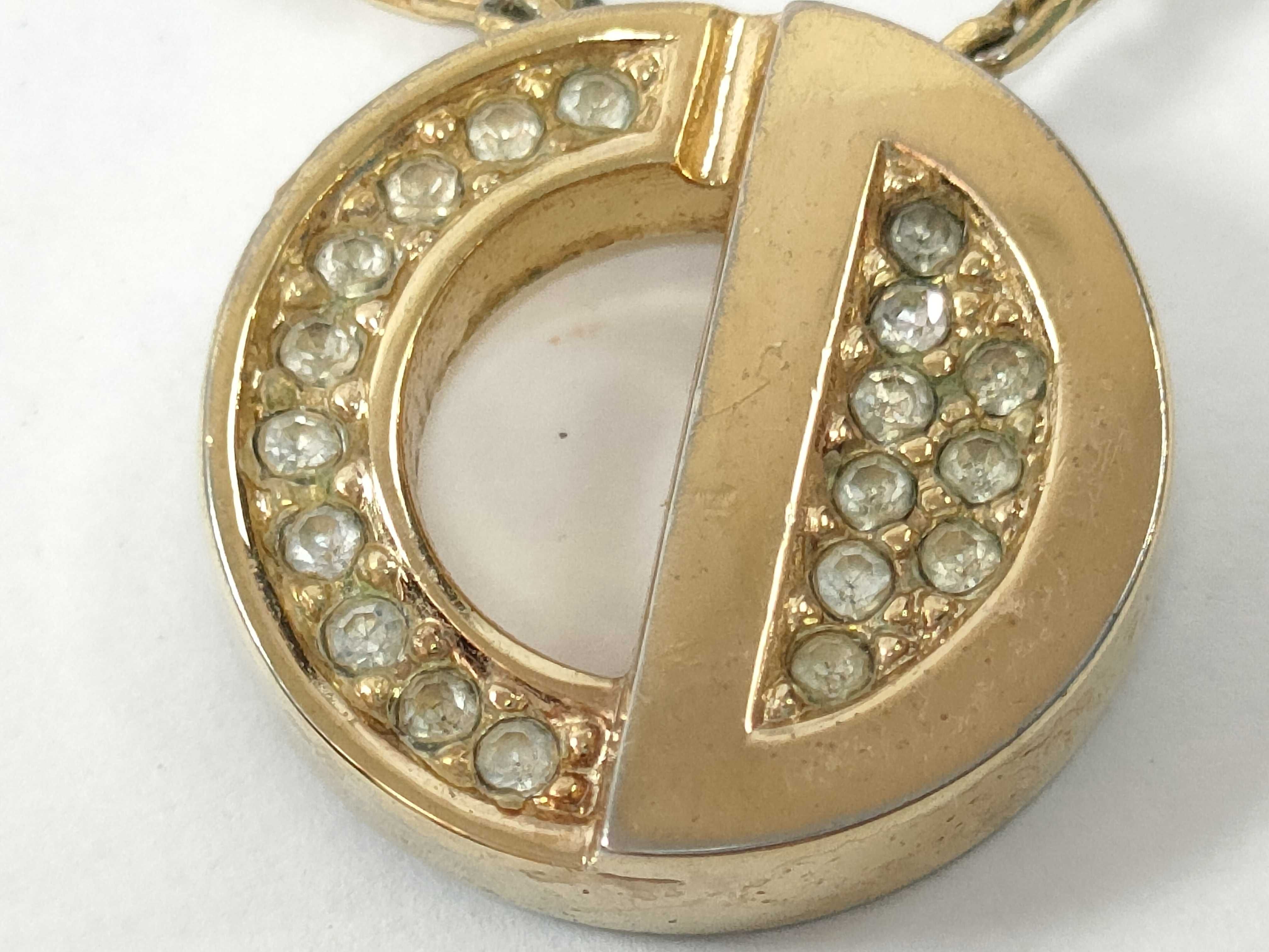 Necklace — view 2