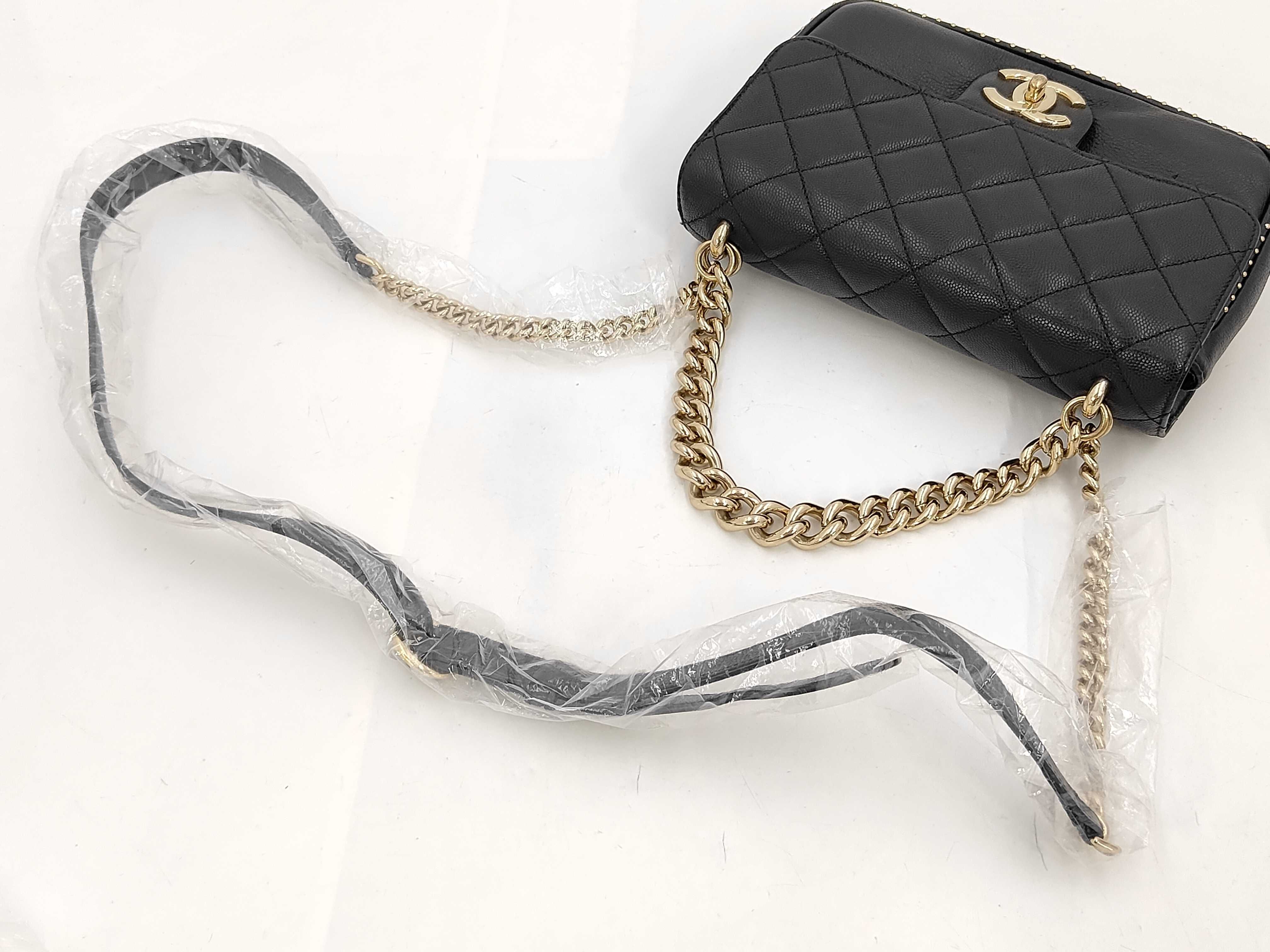 Matelassé Caviar Skin Shoulder Bag — view 5