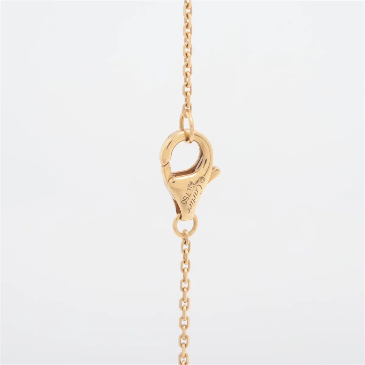 Amulette de Cartier Shell Diamond Necklace 750 (Yellow Gold) 3.0g LOR740 — view 3