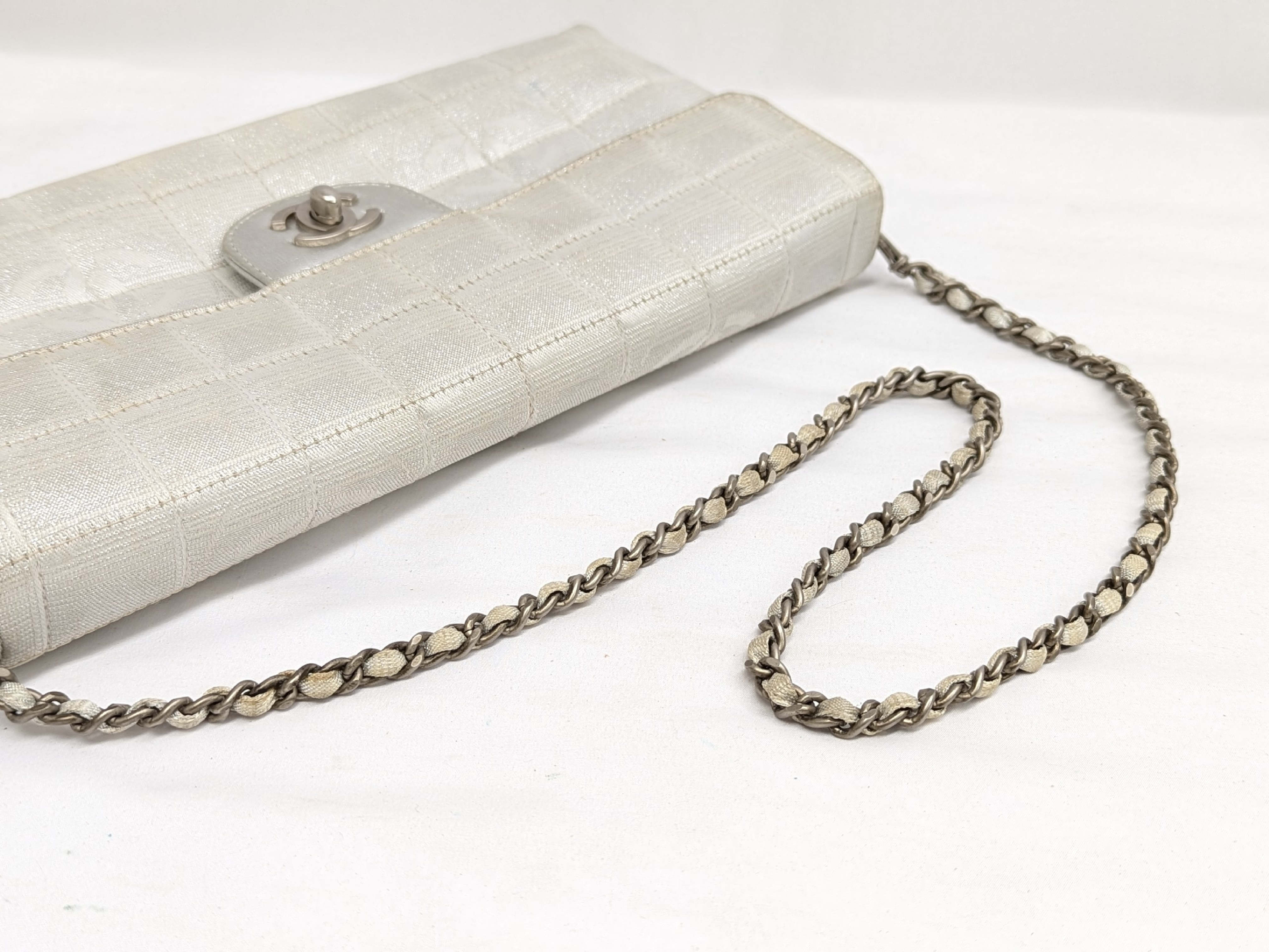 New Travel Line Chain Shoulder Bag (Series 6) — view 6