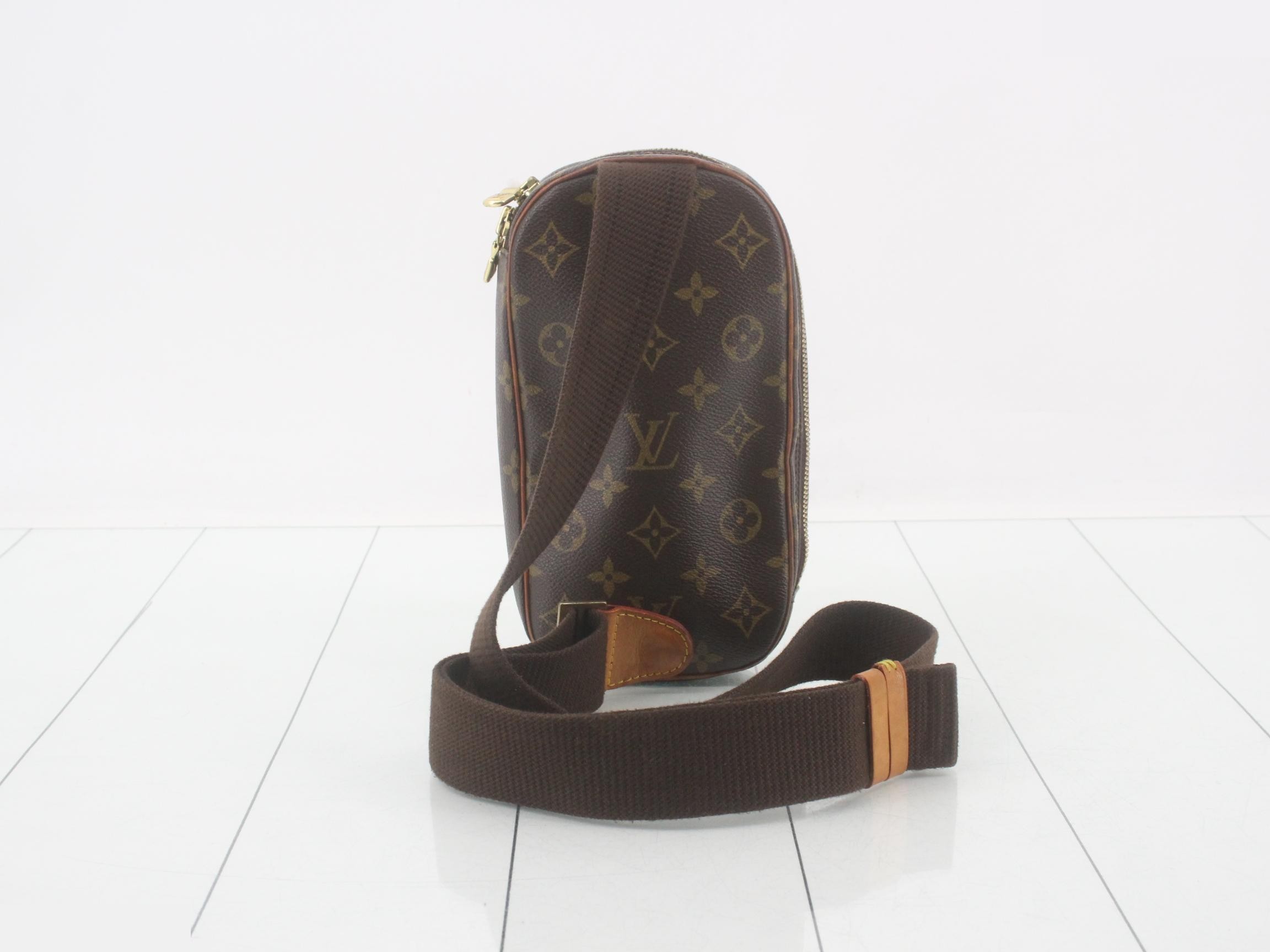 Pochette Gange — view 2