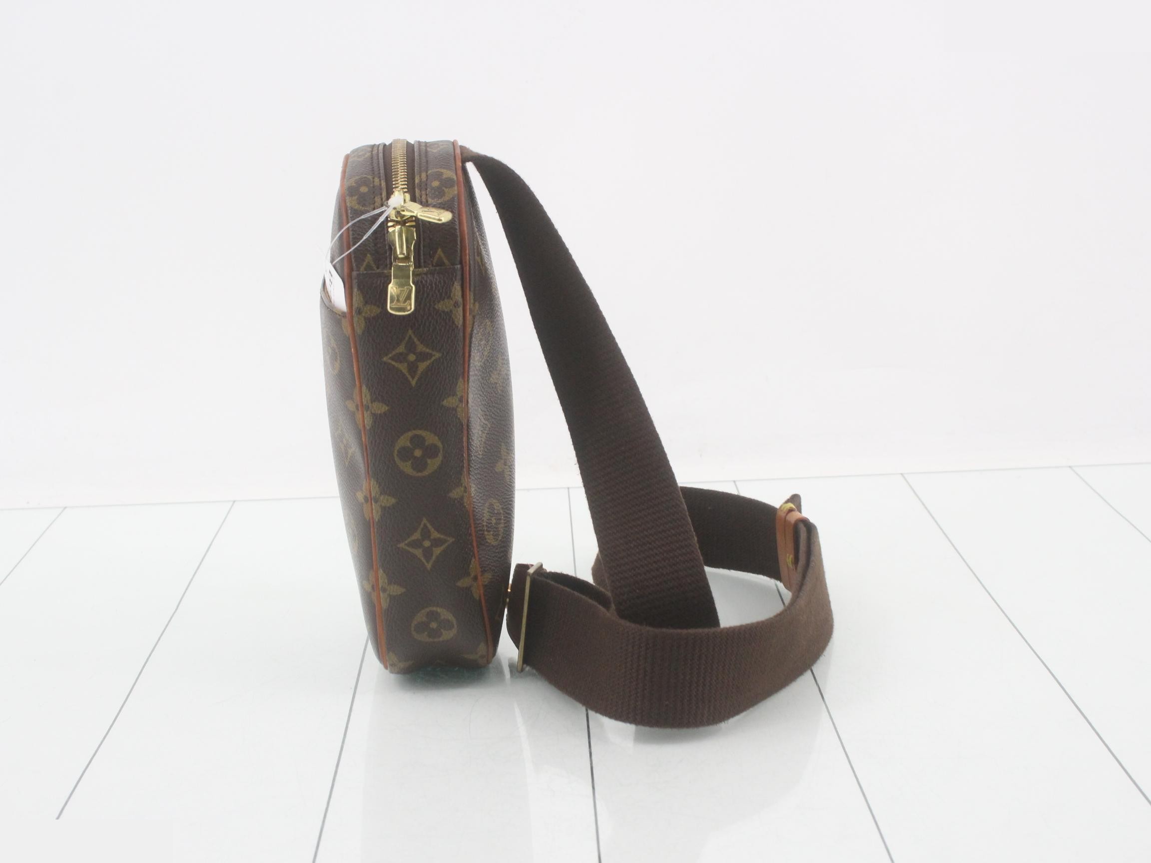 Pochette Gange — view 3