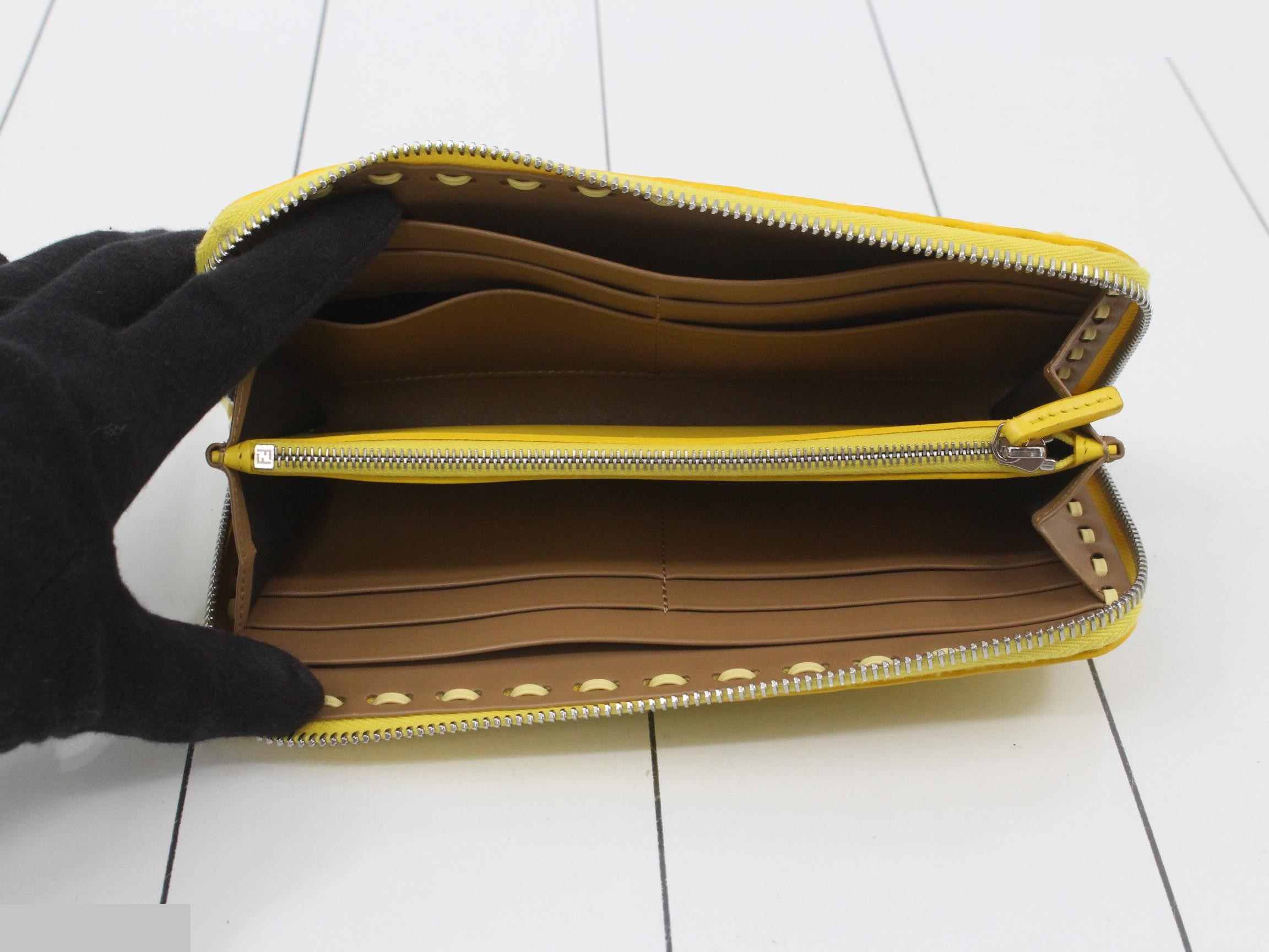 Selleria Round Zip Wallet — view 4