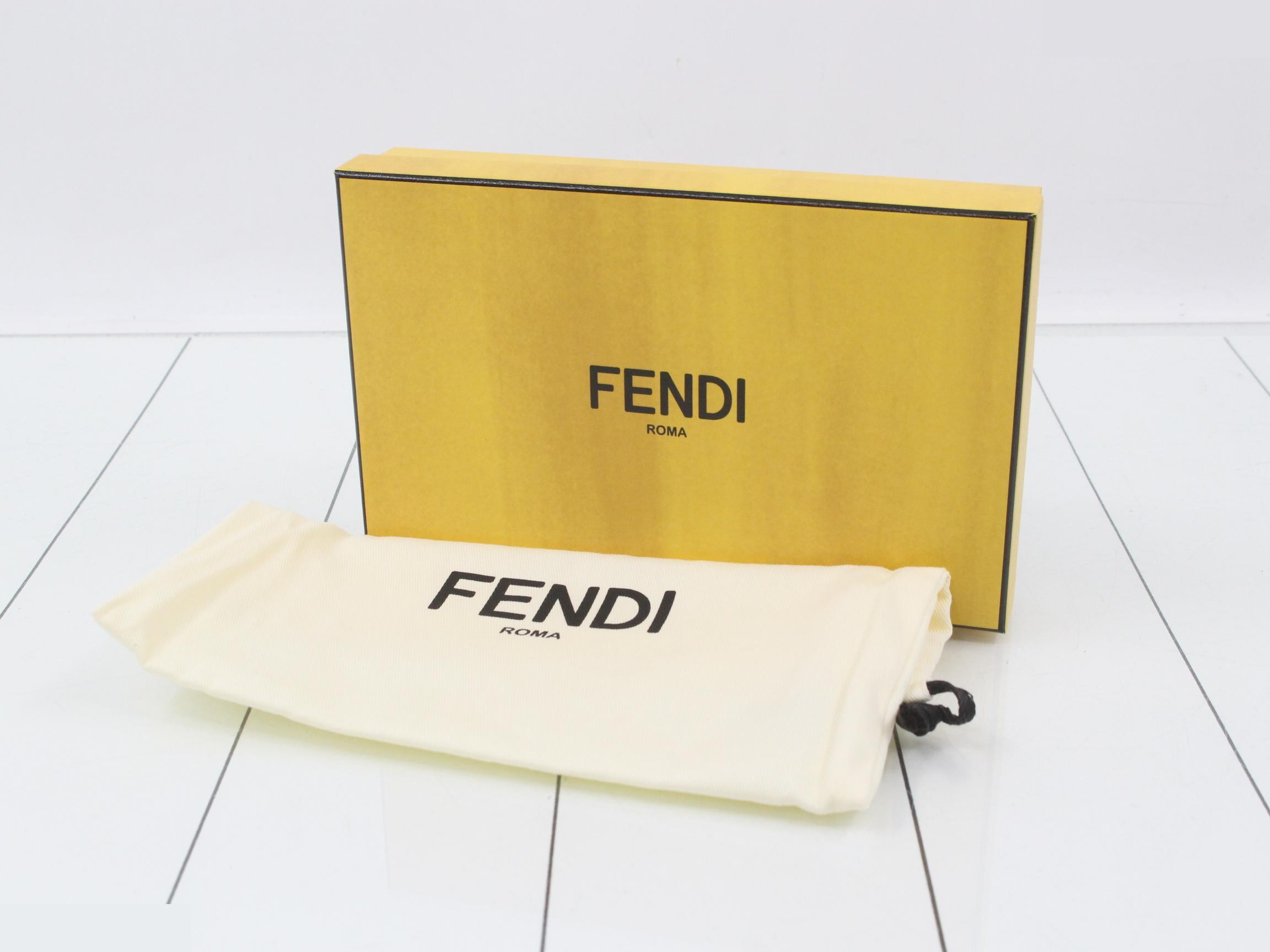Selleria Round Zip Wallet — view 5