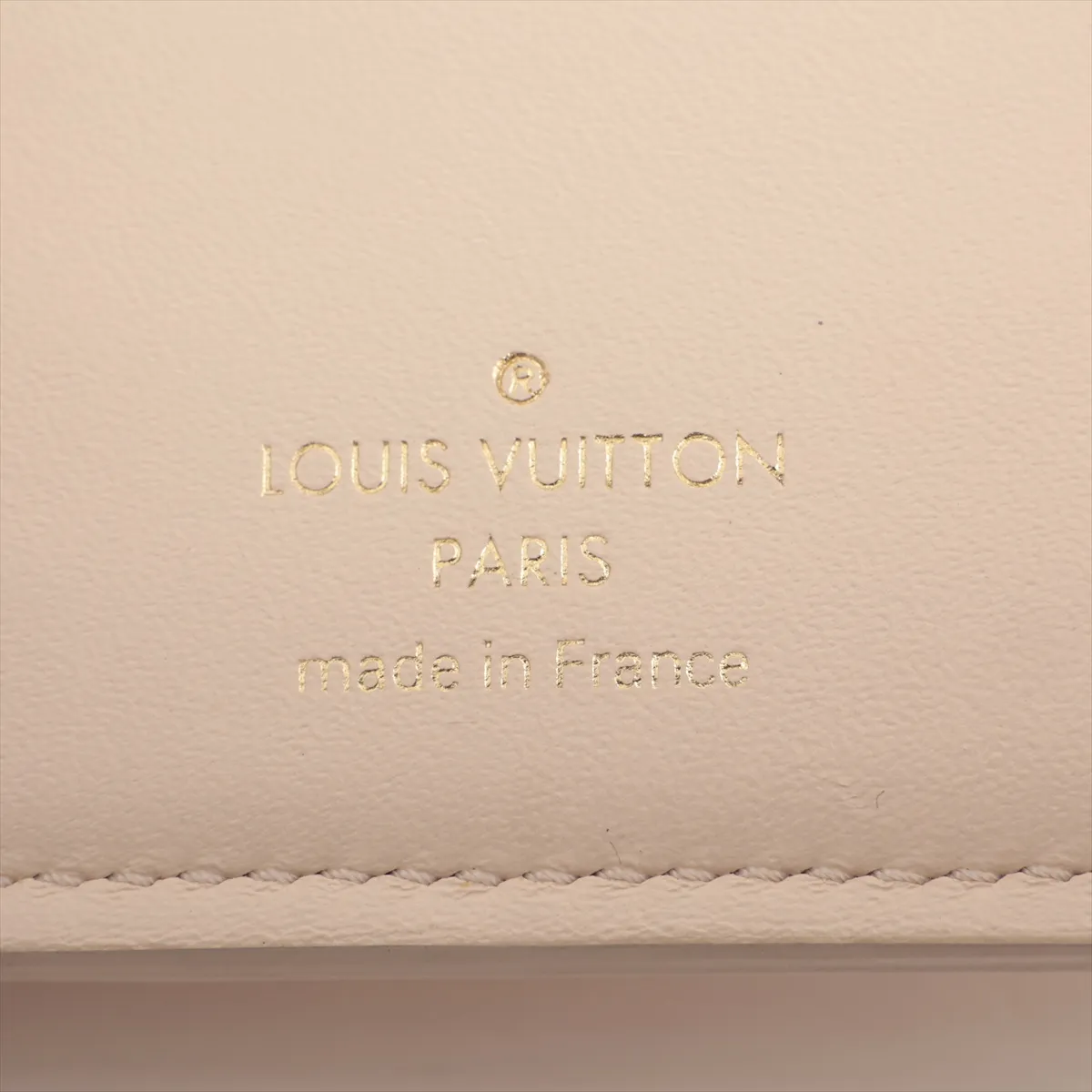 Taurillon Portefeuille Capucines Compact M11363 Ivory Compact Wallet (RFID Activated) — view 7