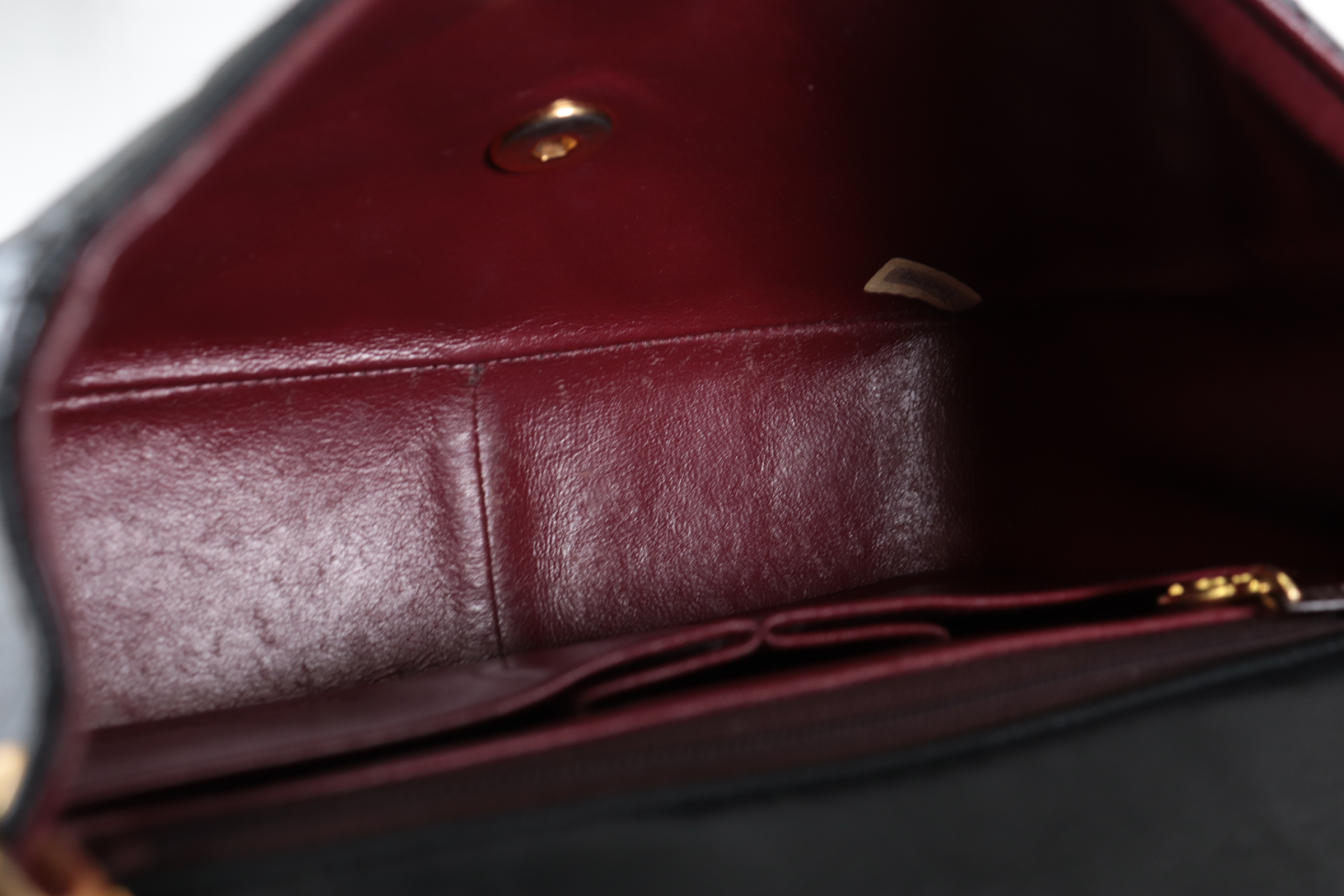 Medium Matram Chain Shoulder Bag (Series 1) — view 9