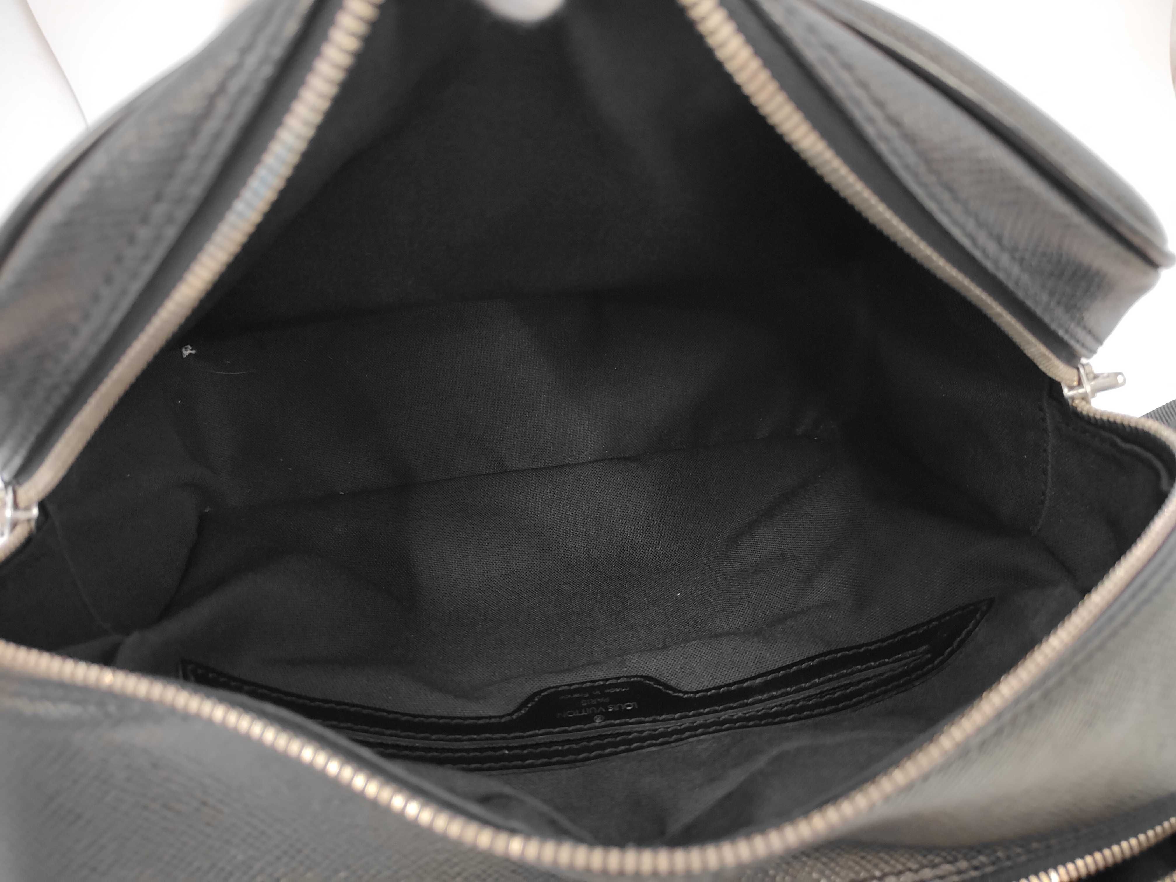 Taiga Reporter Shoulder Bag — view 9