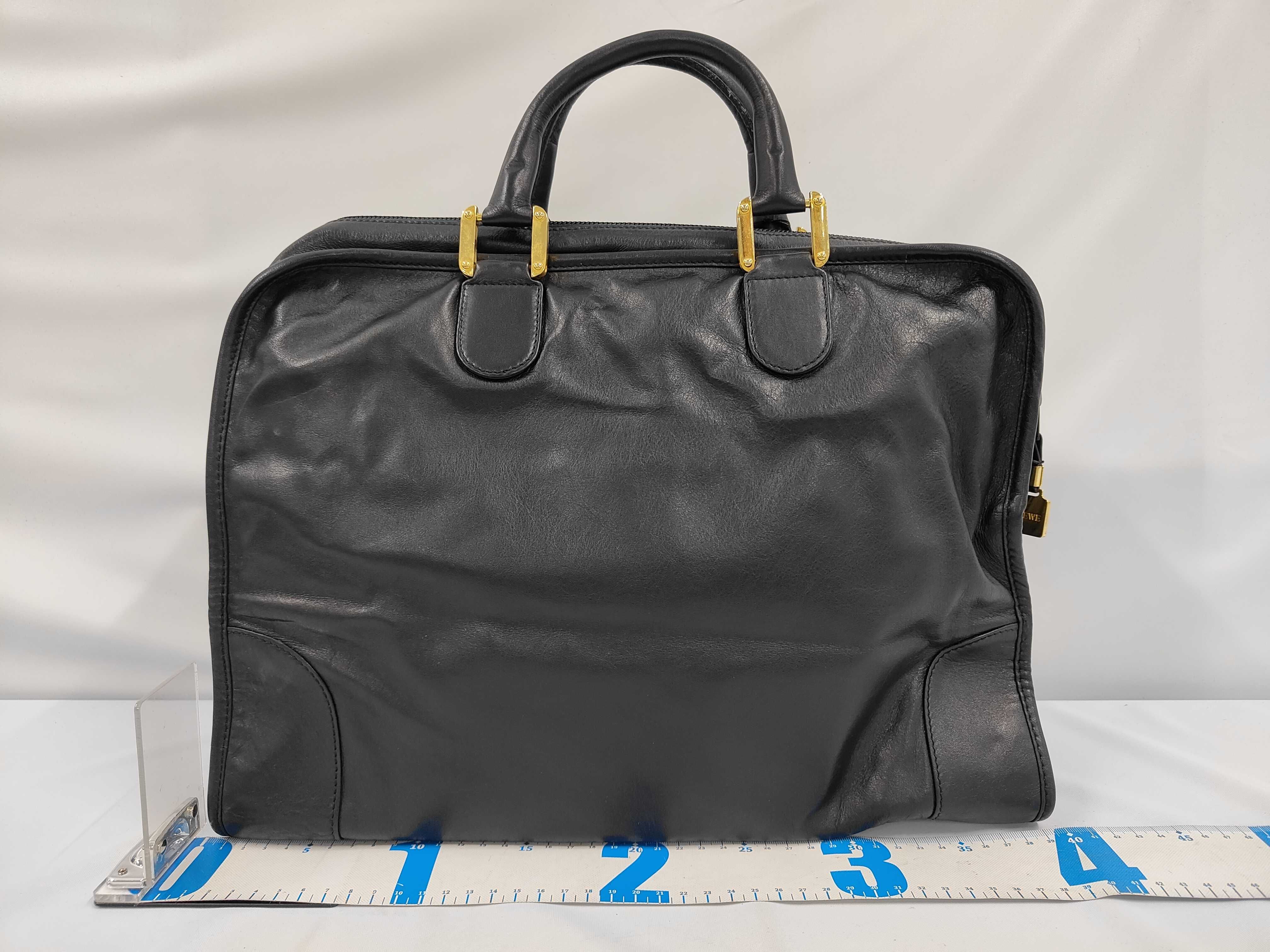 Amazona 40 Anagram Black Handbag Boston Bag Handbag — view 2