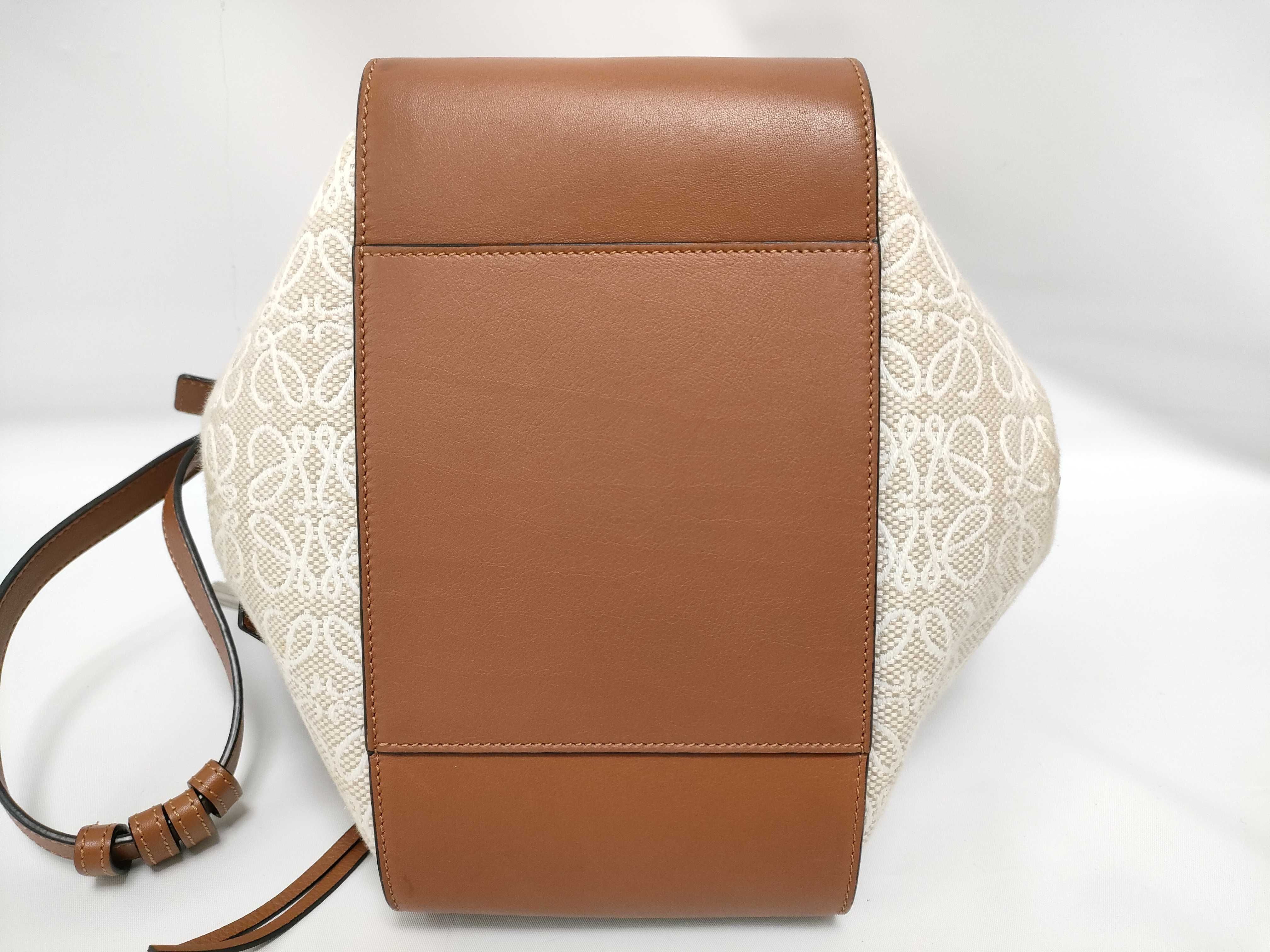 Hammock Small 2-Way Shoulder Bag — view 3