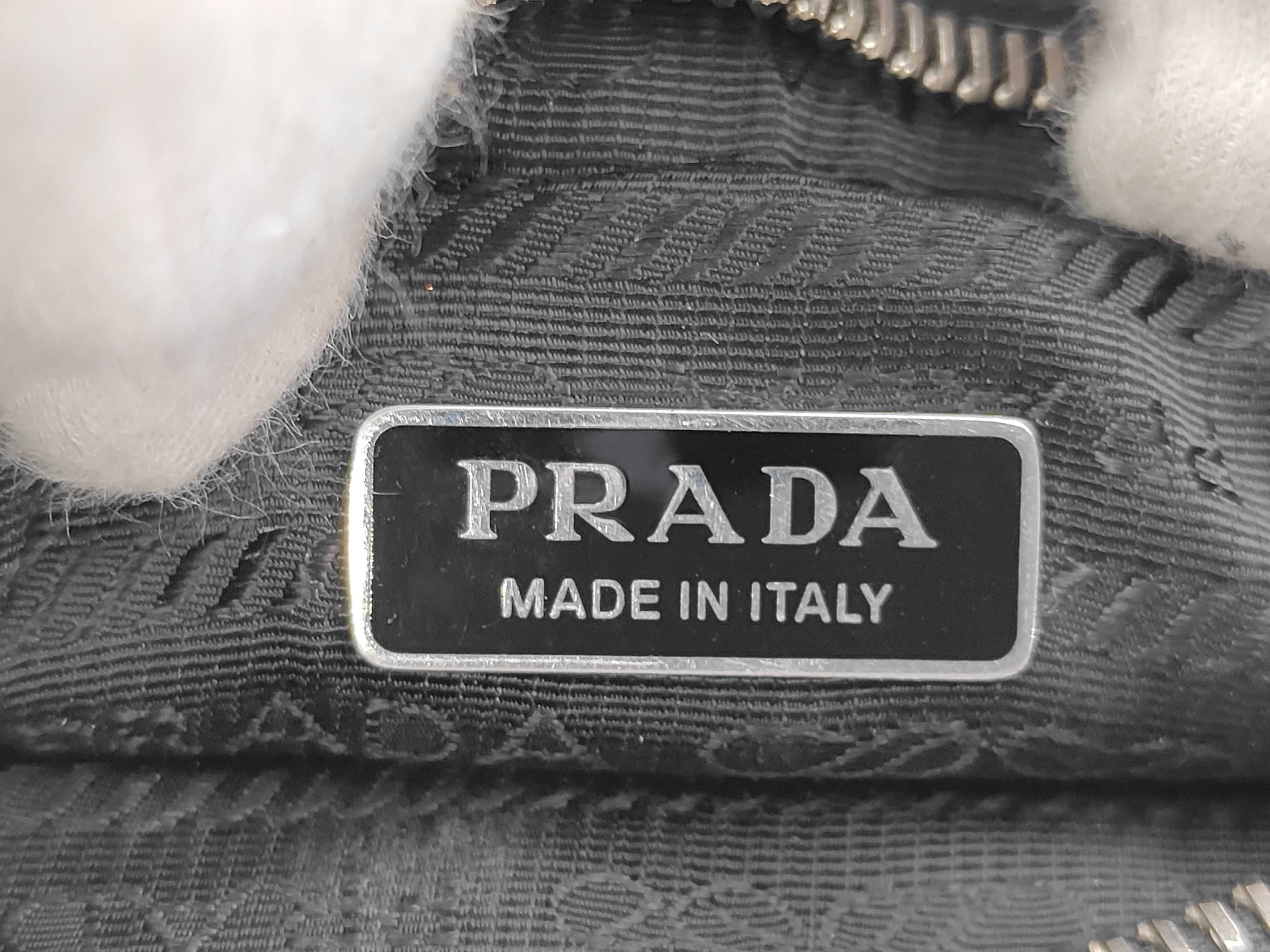 brand bag, Prada Re-Edition pouch handbag — view 10