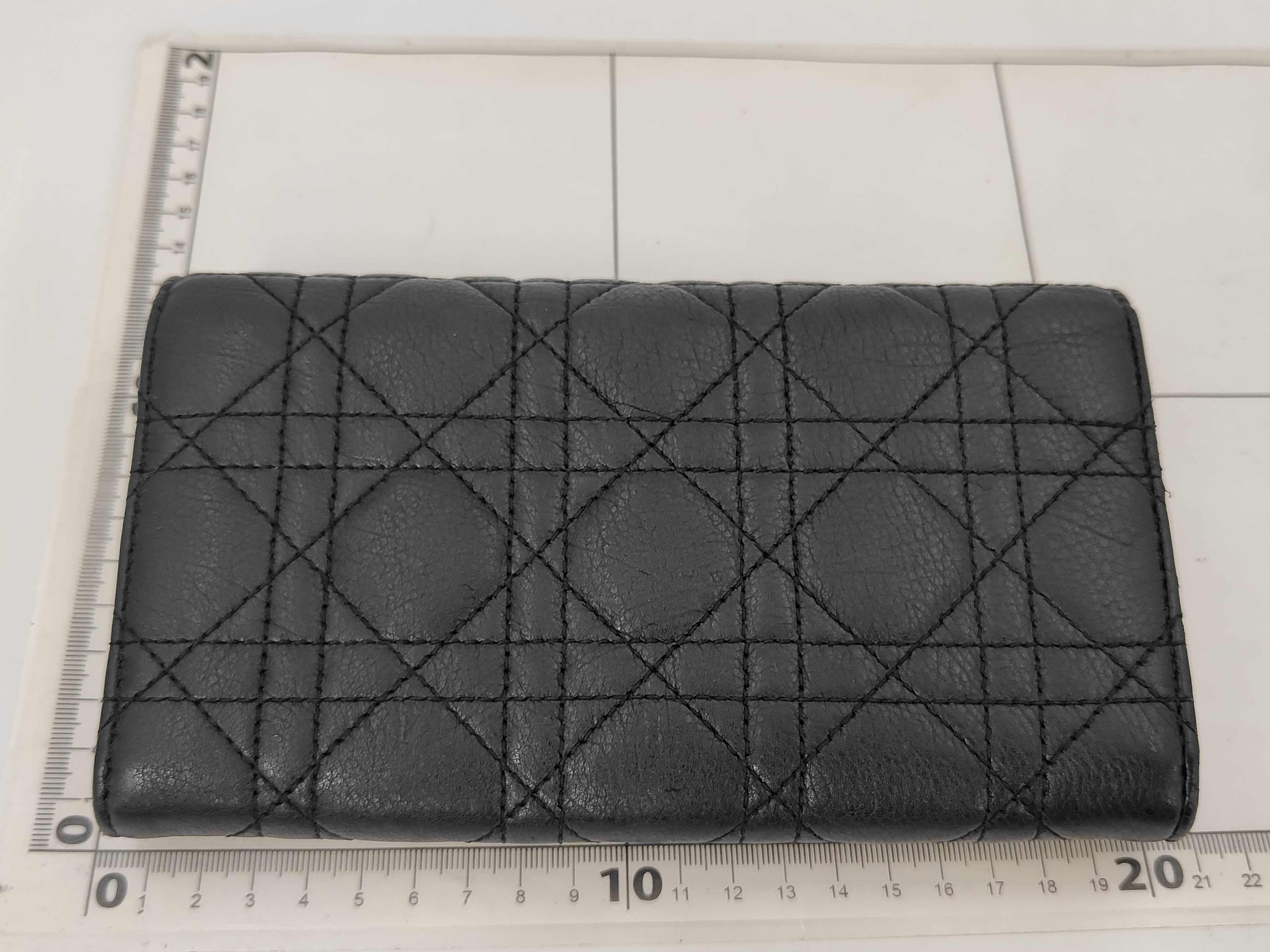 long wallet, Cannage leather wallet — view 2