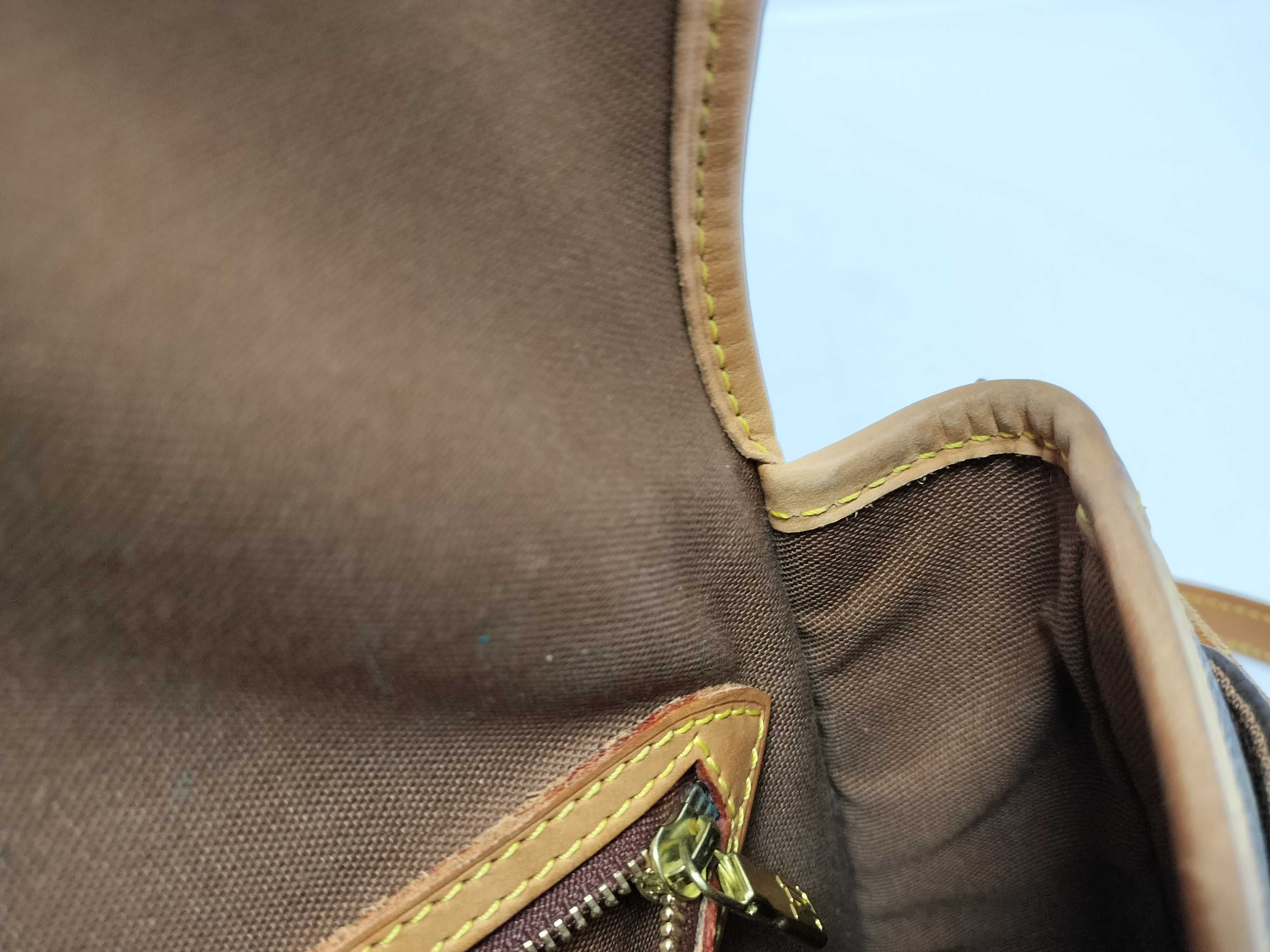 Monogram — view 14