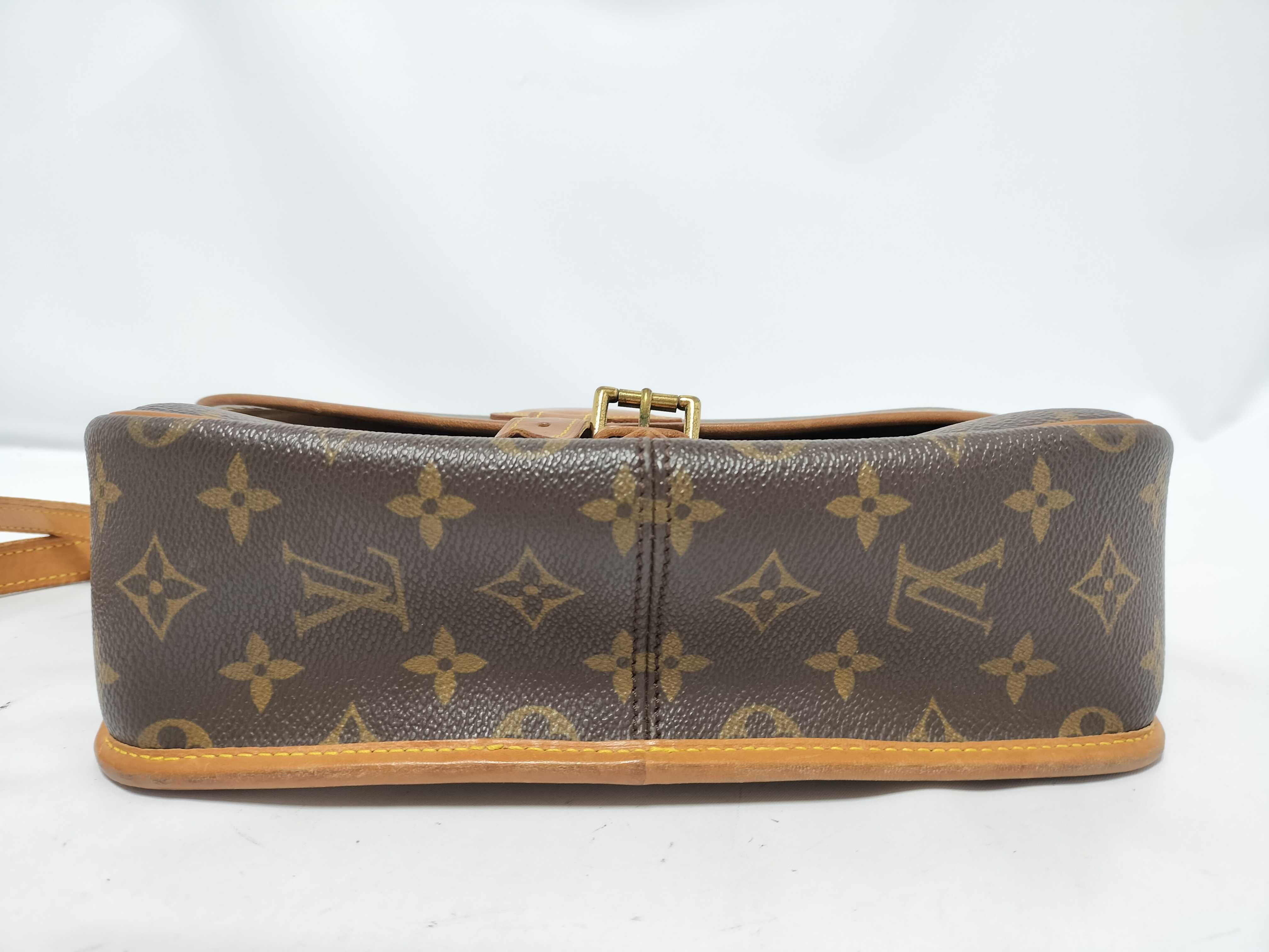 Monogram — view 8