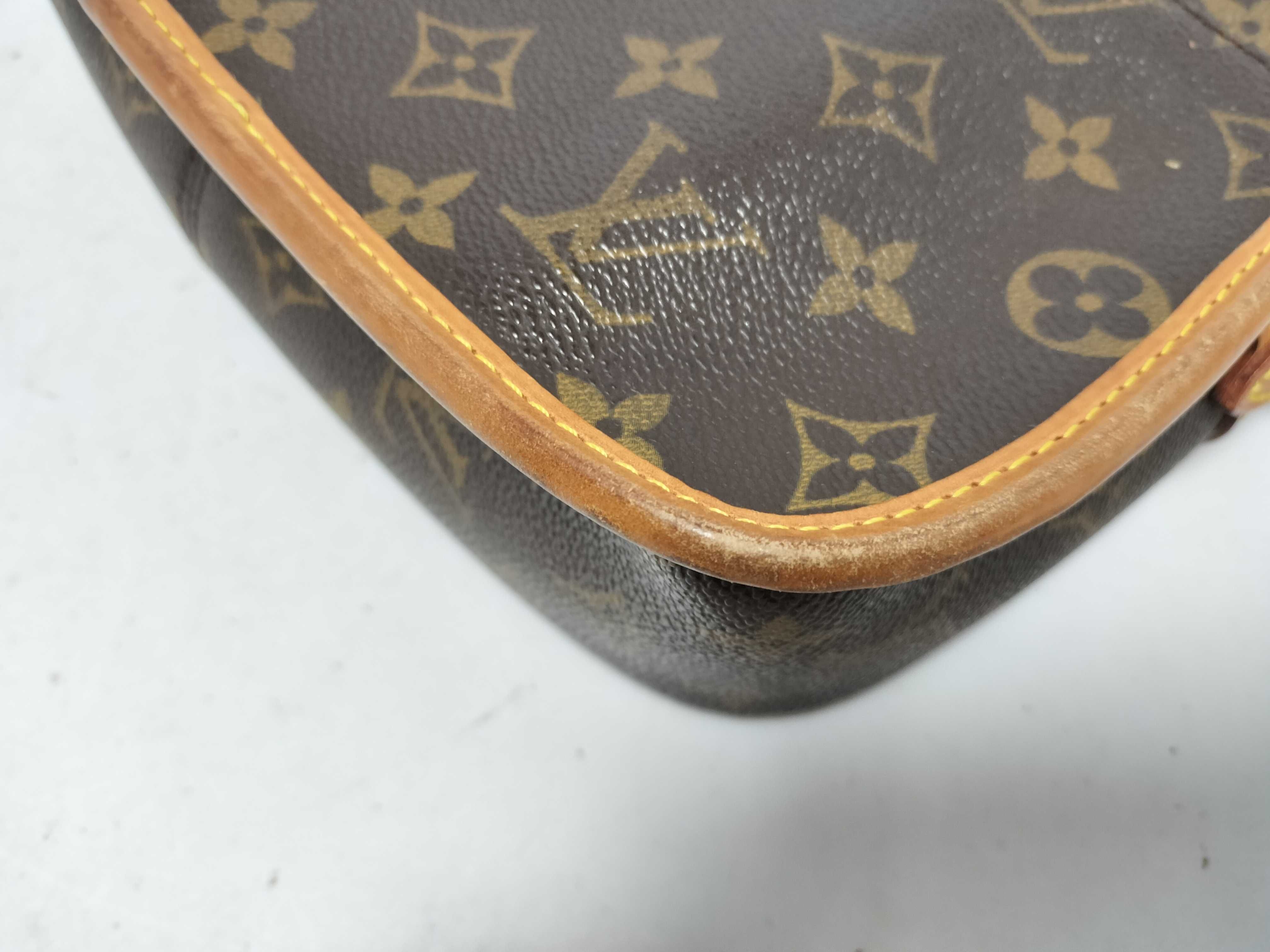 Monogram — view 9