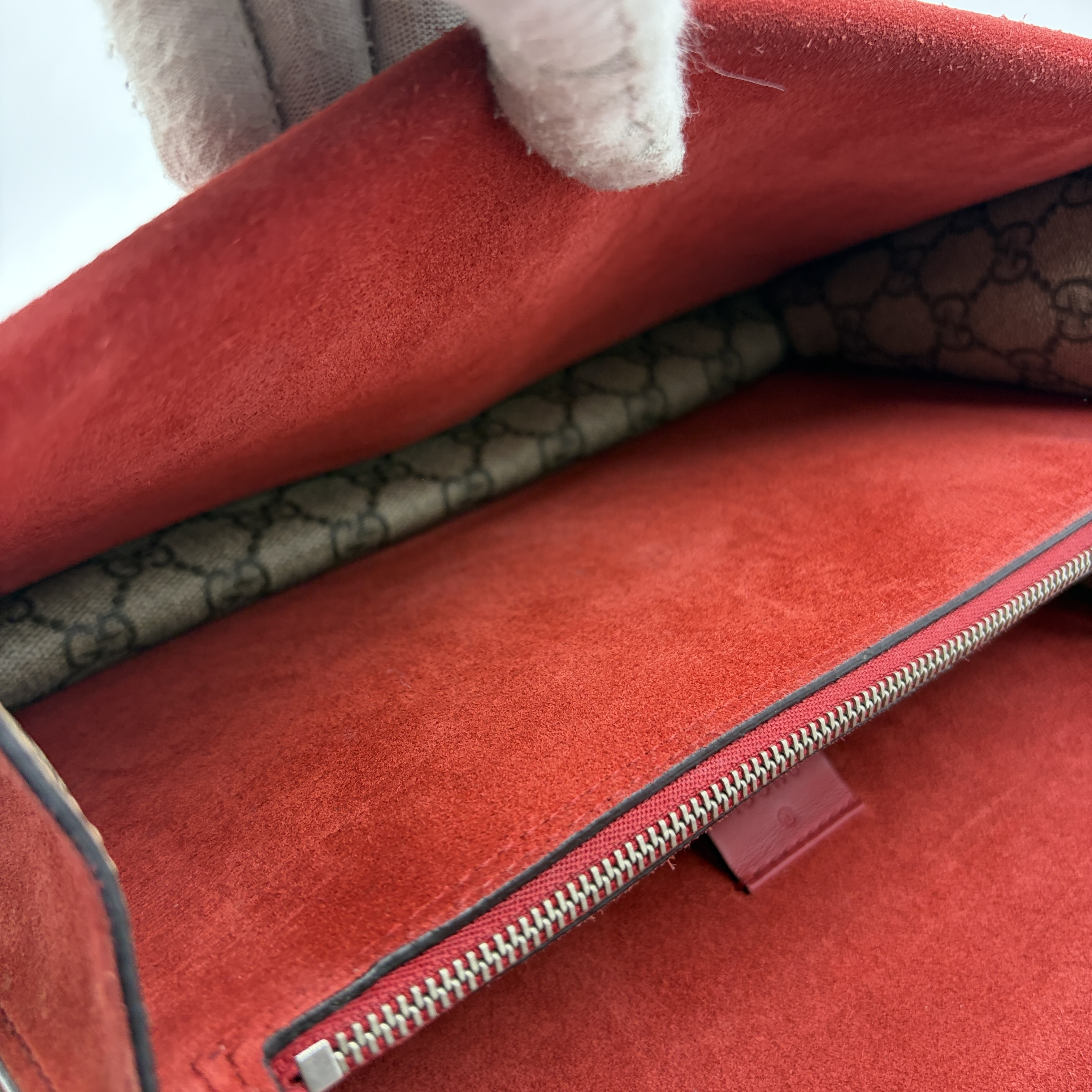 GG Supreme Dionysus Chain Shoulder Bag — view 11