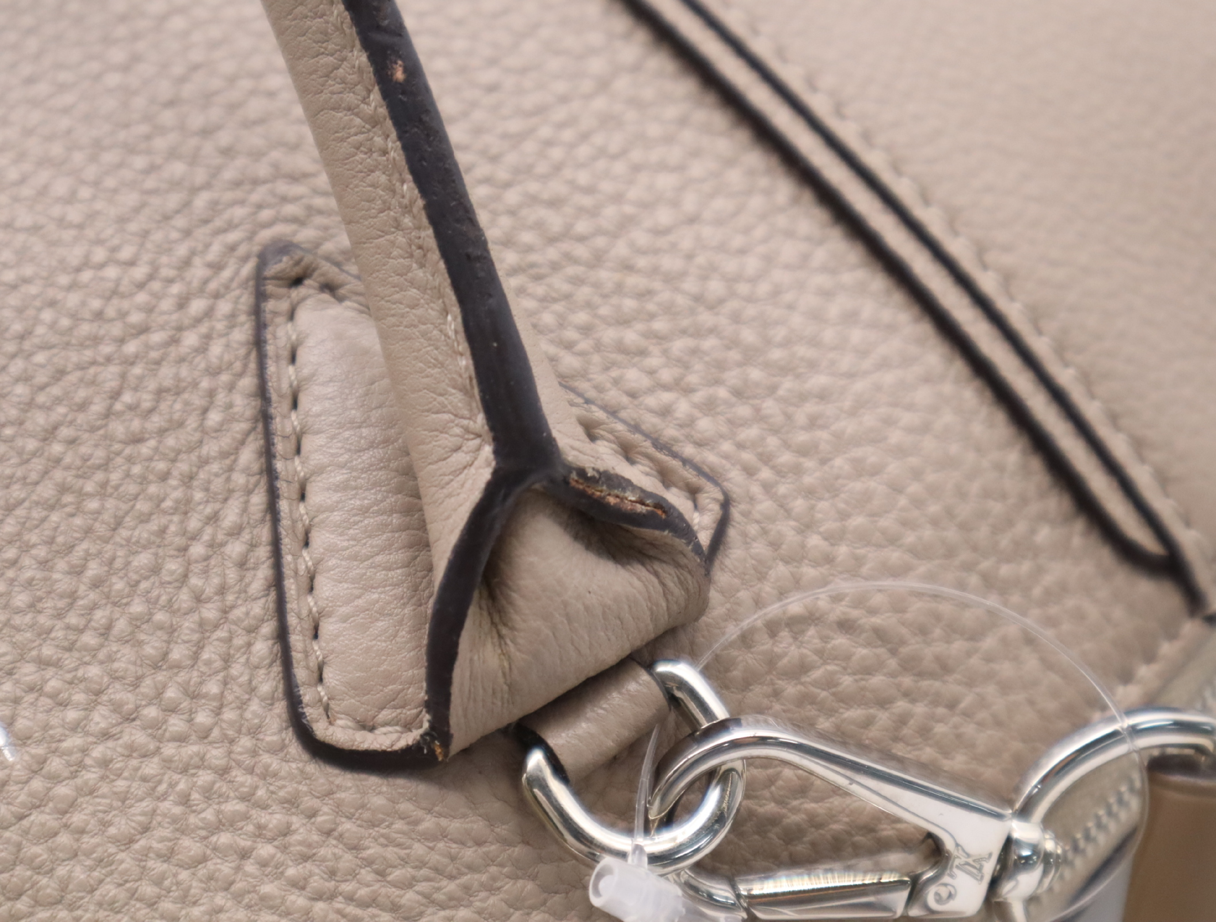 M50030 Parnasséa Lockit PM Beige Handbag with Shoulder Strap, Padlock, 2 Keys, and Clochette — view 14