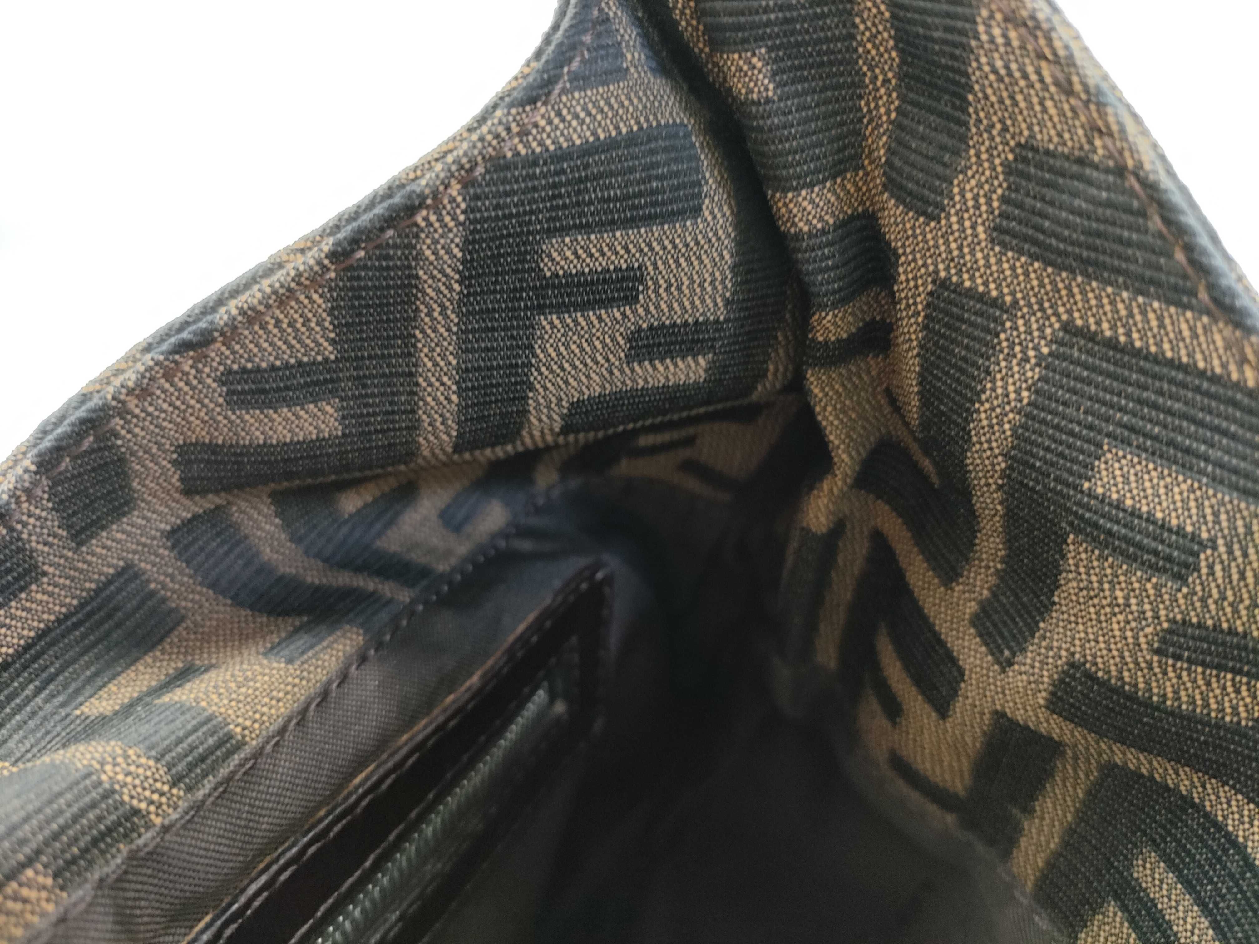 Zucca One-Shoulder Bag — view 11