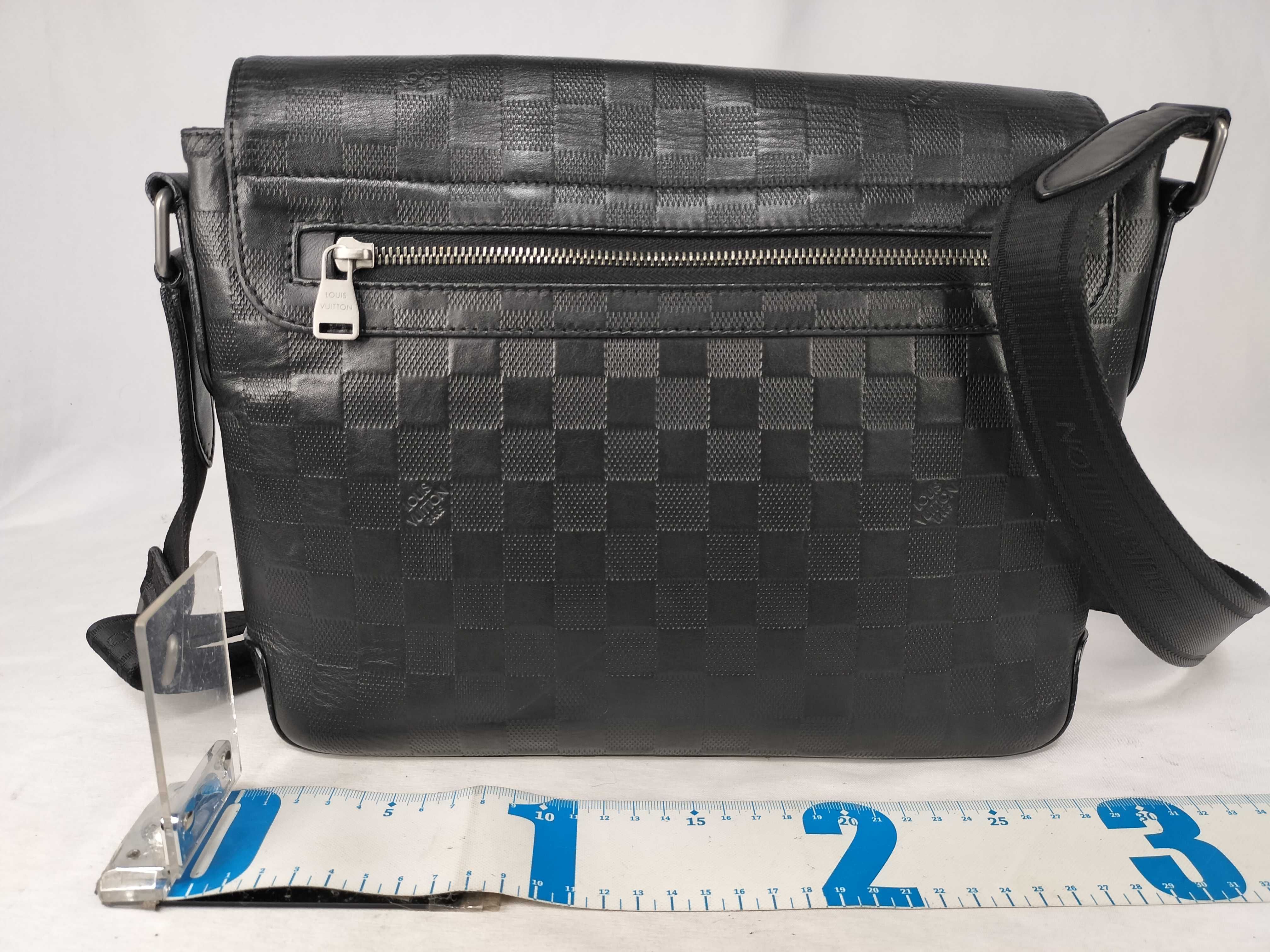 Damier Infini N41033 Damier Infini District PM Shoulder Bag — view 2