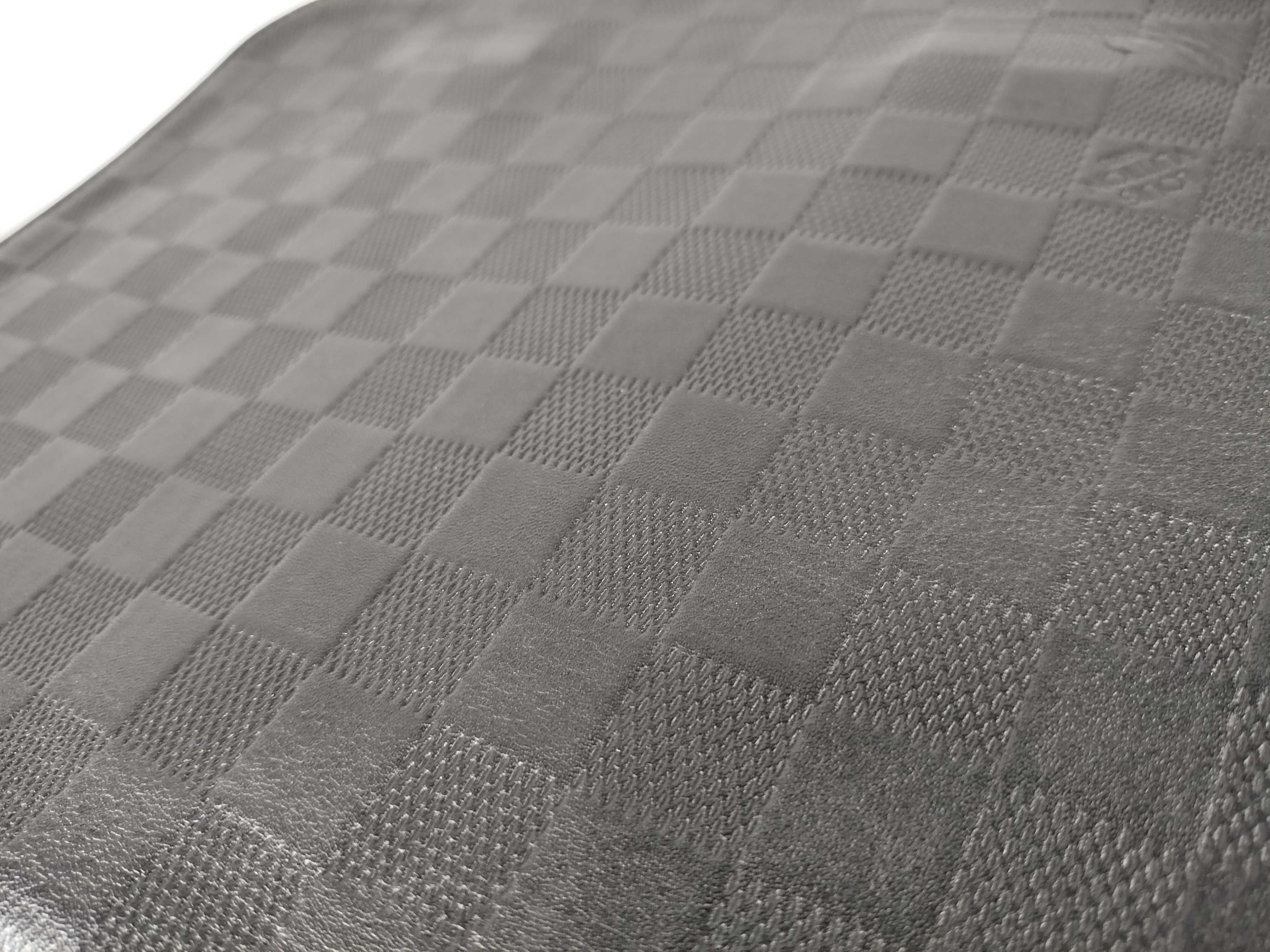 Damier Infini N41033 Damier Infini District PM Shoulder Bag — view 15