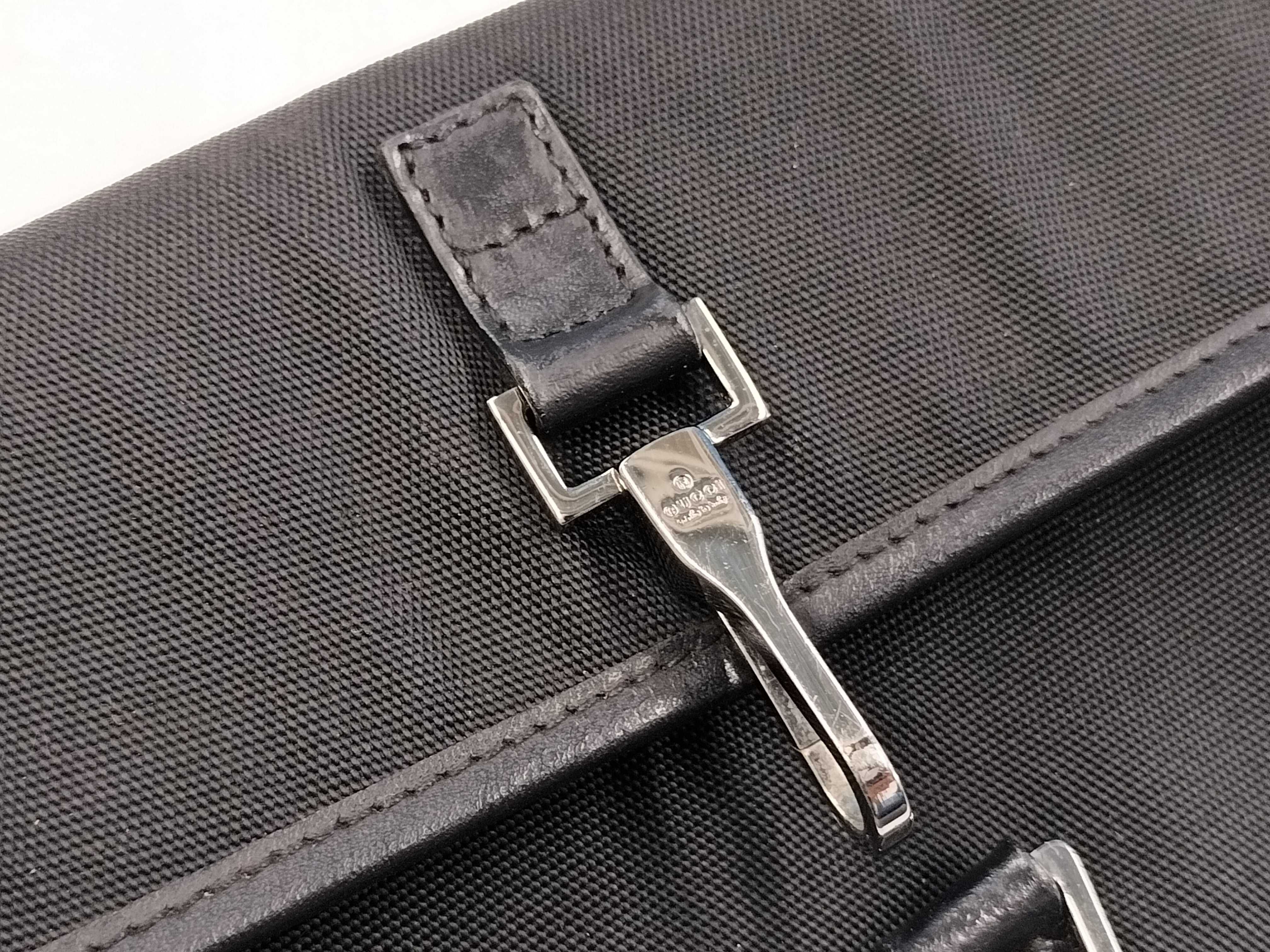 body bag, black nylon, shoulder bag, 92543. — view 11