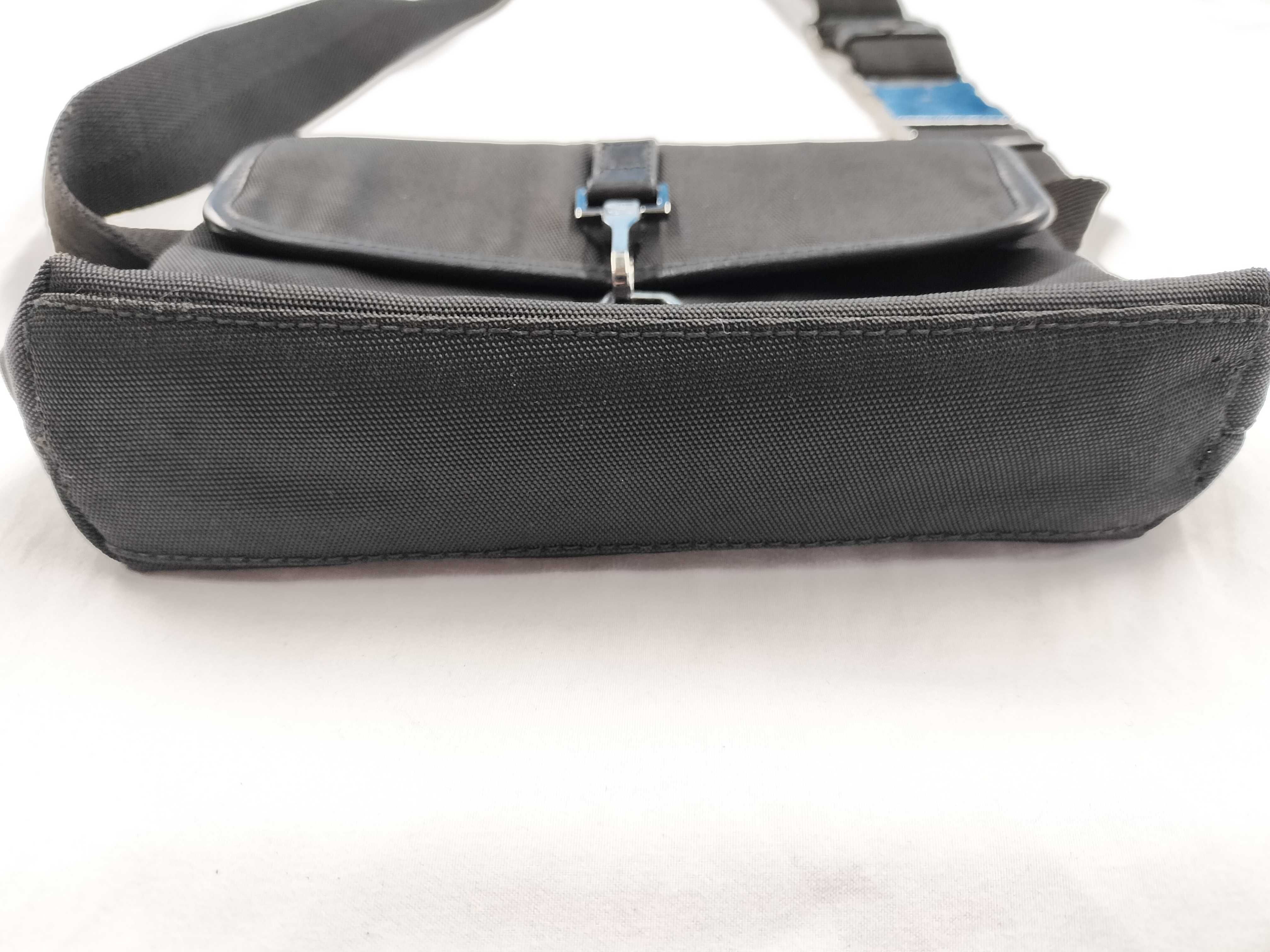 body bag, black nylon, shoulder bag, 92543. — view 3