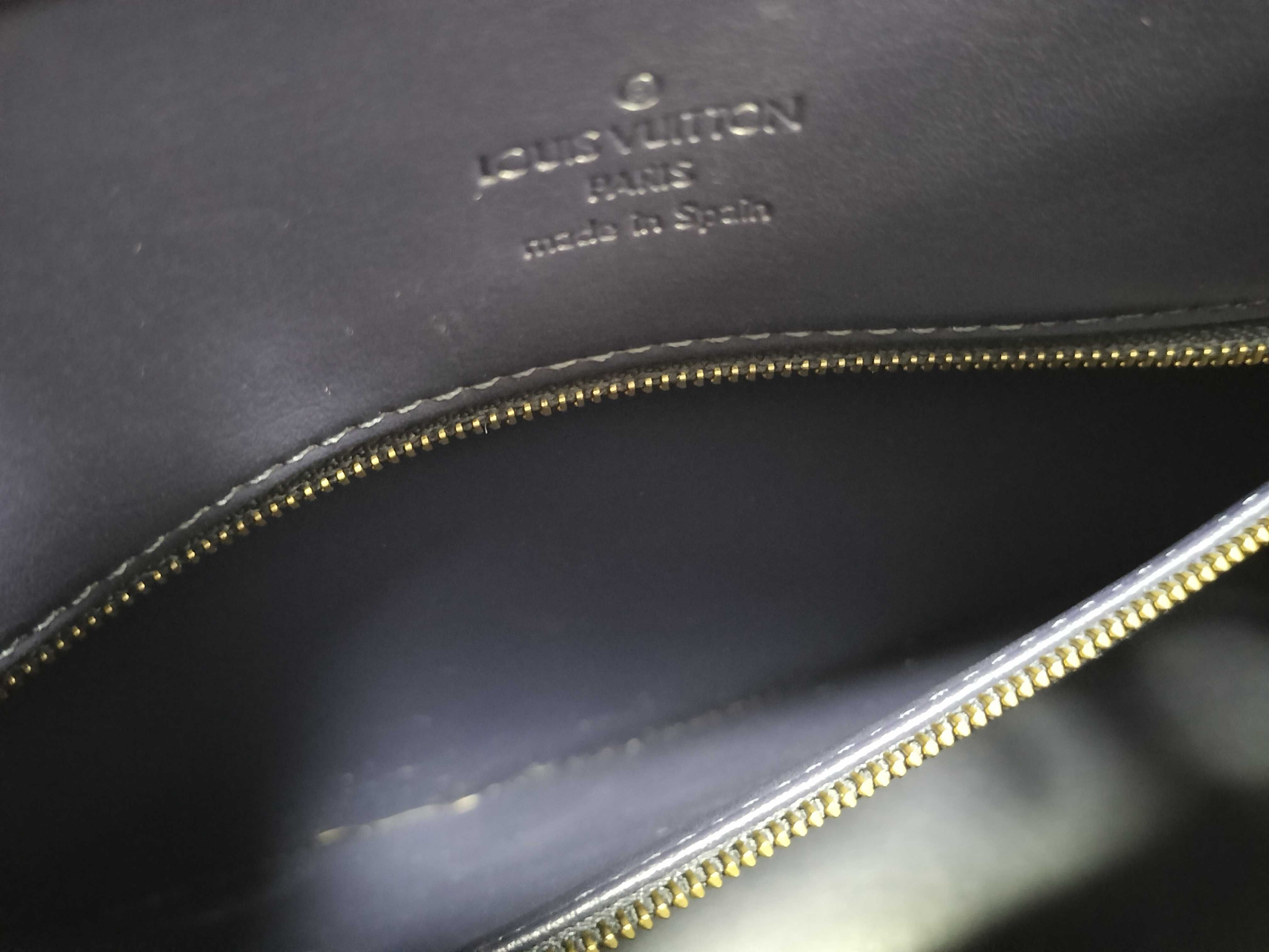 Vernis Louis Vuitton Houston Monogram Vernis Indigo Tote Bag — view 11