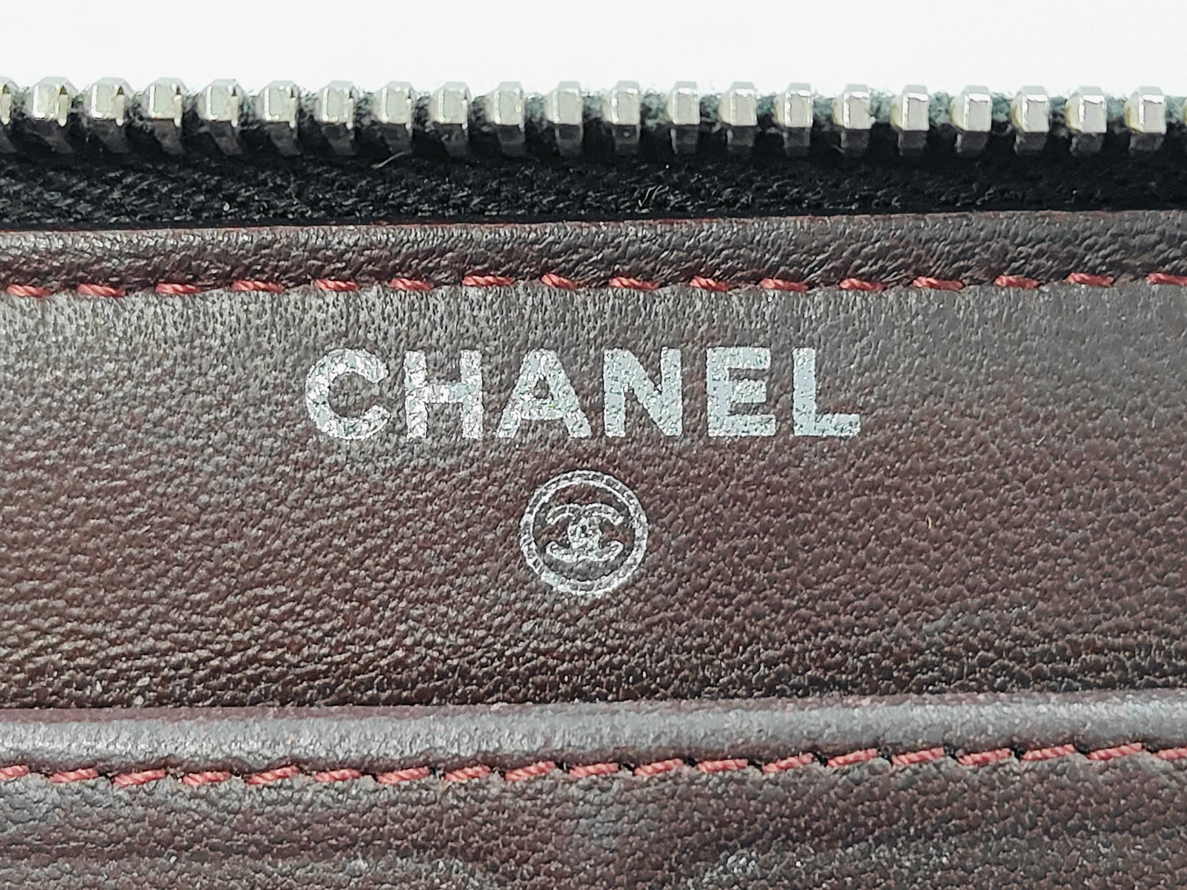 Lambskin Coco Mark Black Laurel Wallet — view 13