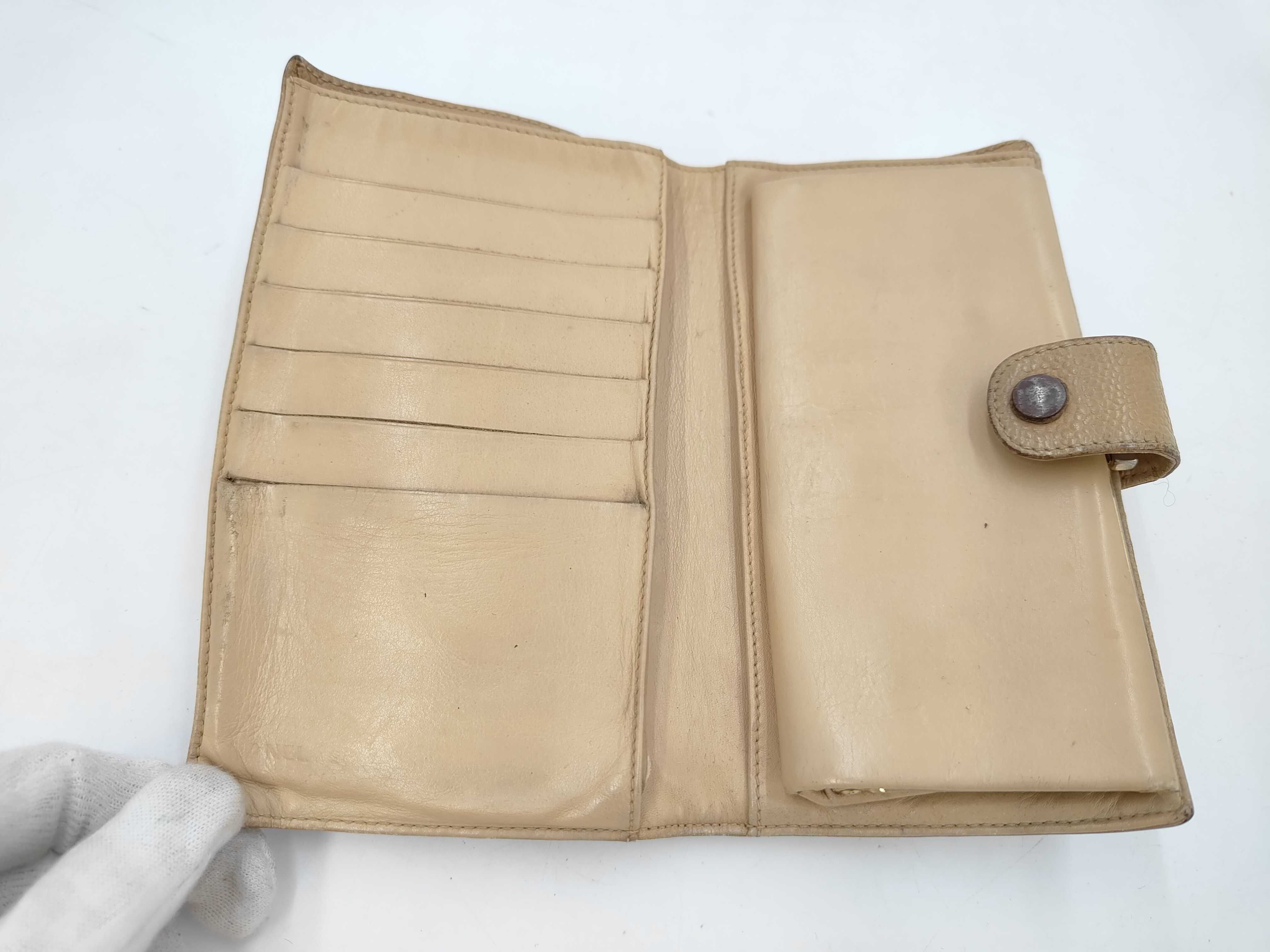 Coco Mark Caviar Skin Bi-fold Long Wallet — view 5