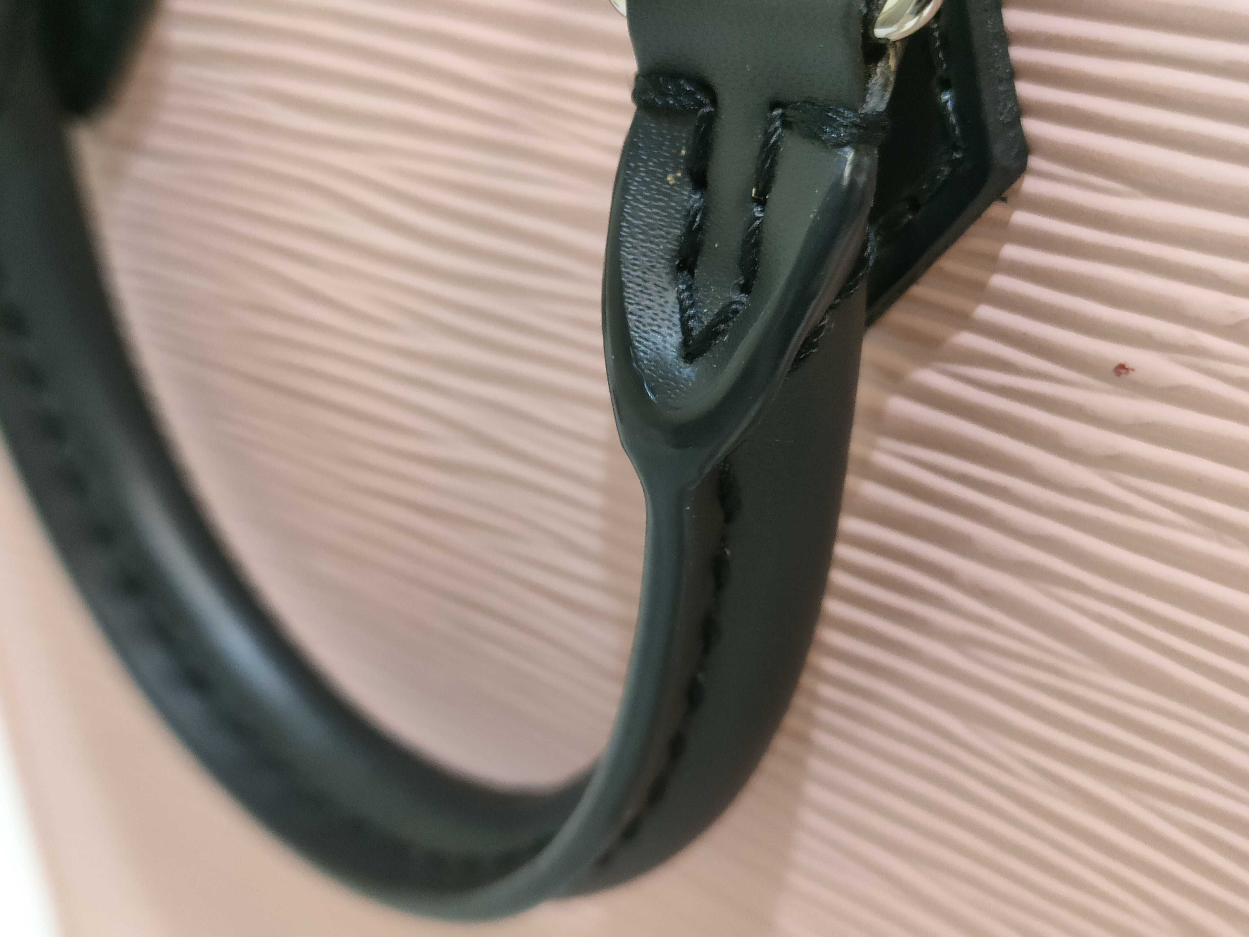 Epi Louis Vuitton Tote Bag — view 13