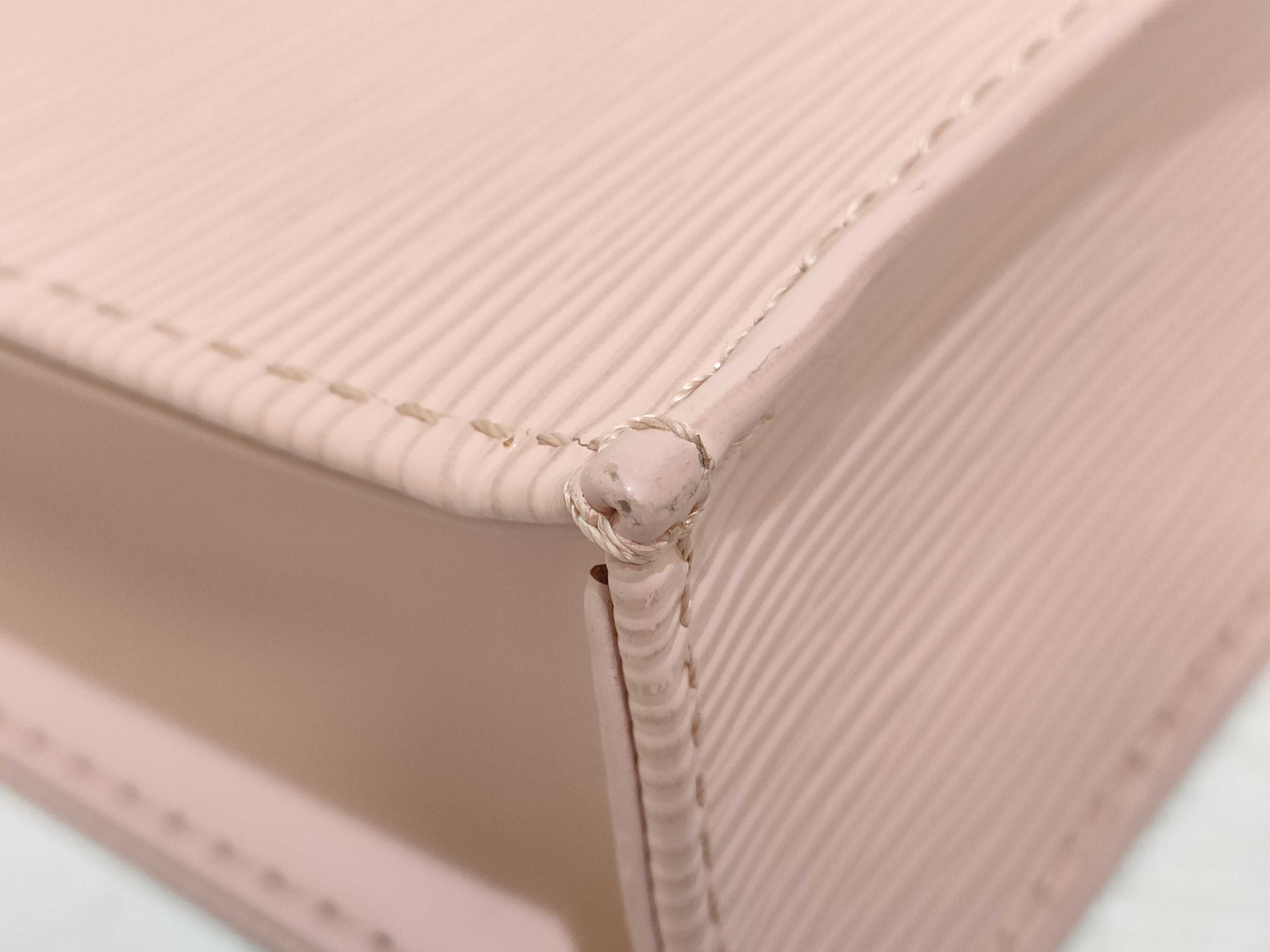Epi Louis Vuitton Tote Bag — view 6