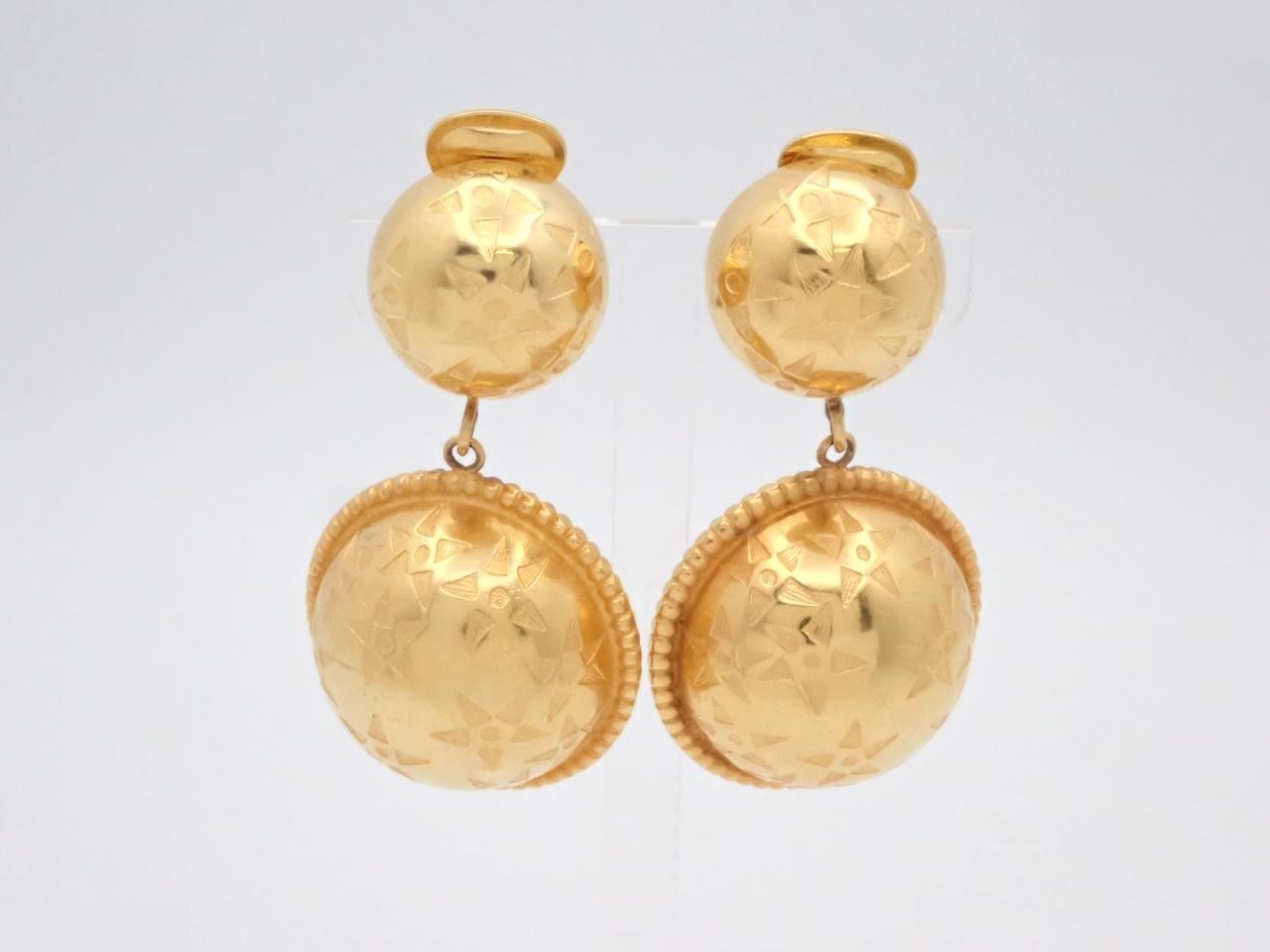 Other lines: Precious metals and earrings