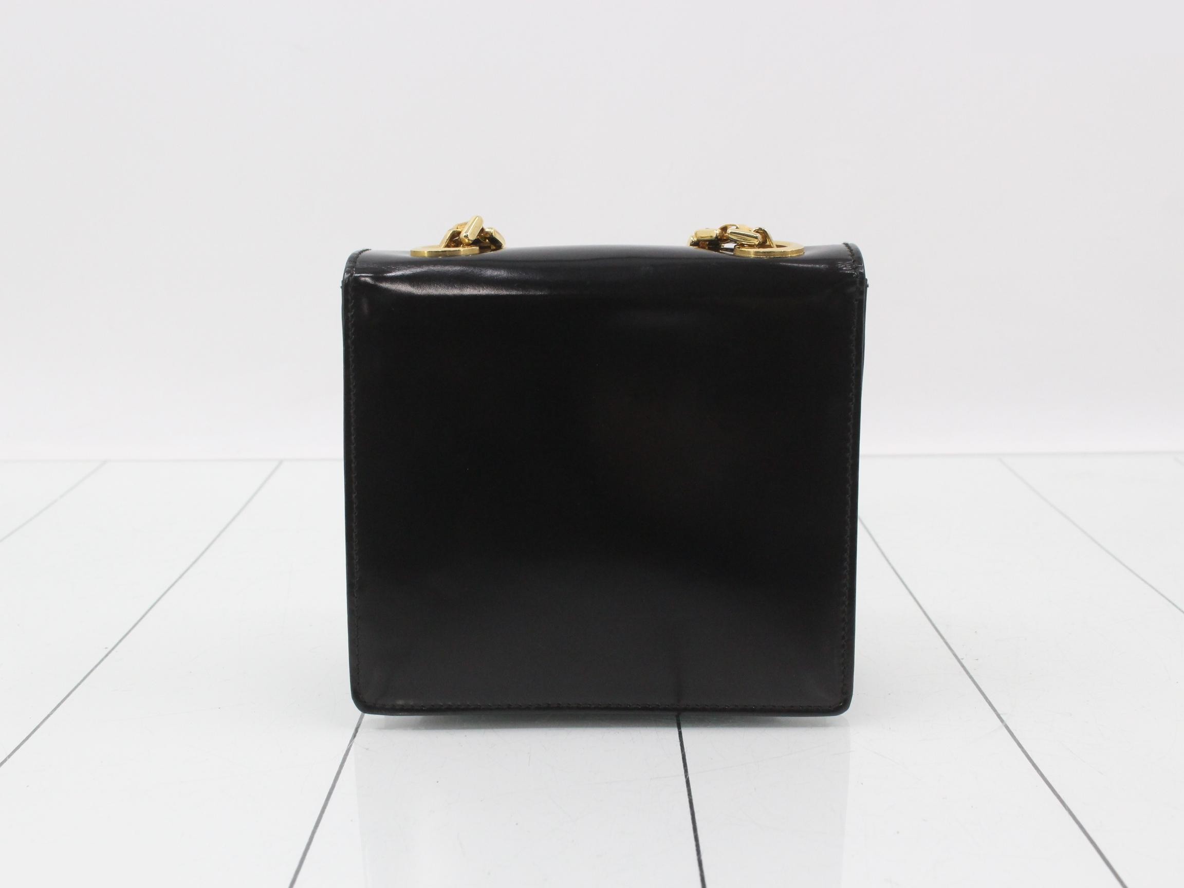 4G logo, chain, other lines, bags/shoulder bags — view 2