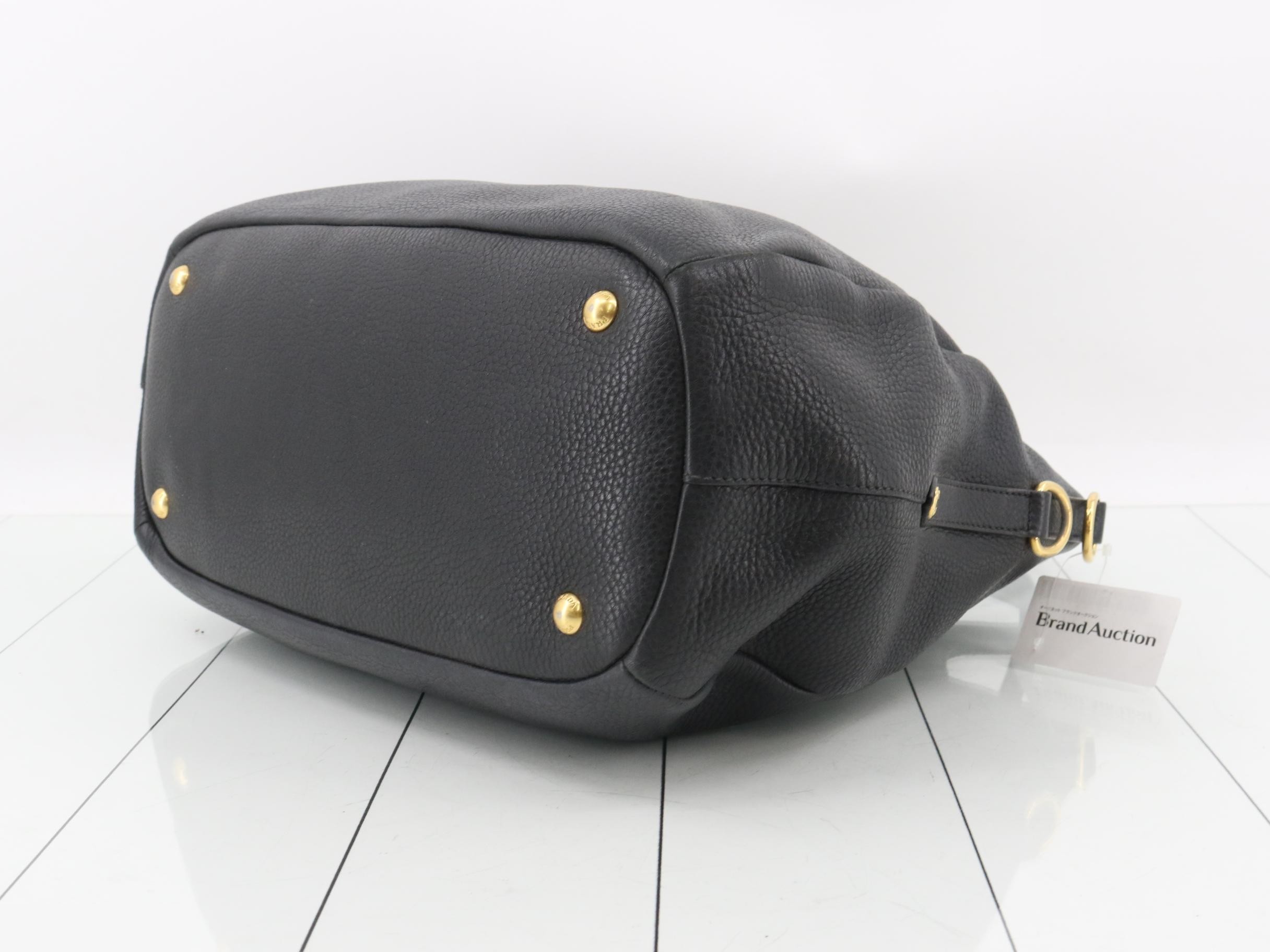 Vitello Leather Bag/Handbag, Black — view 6