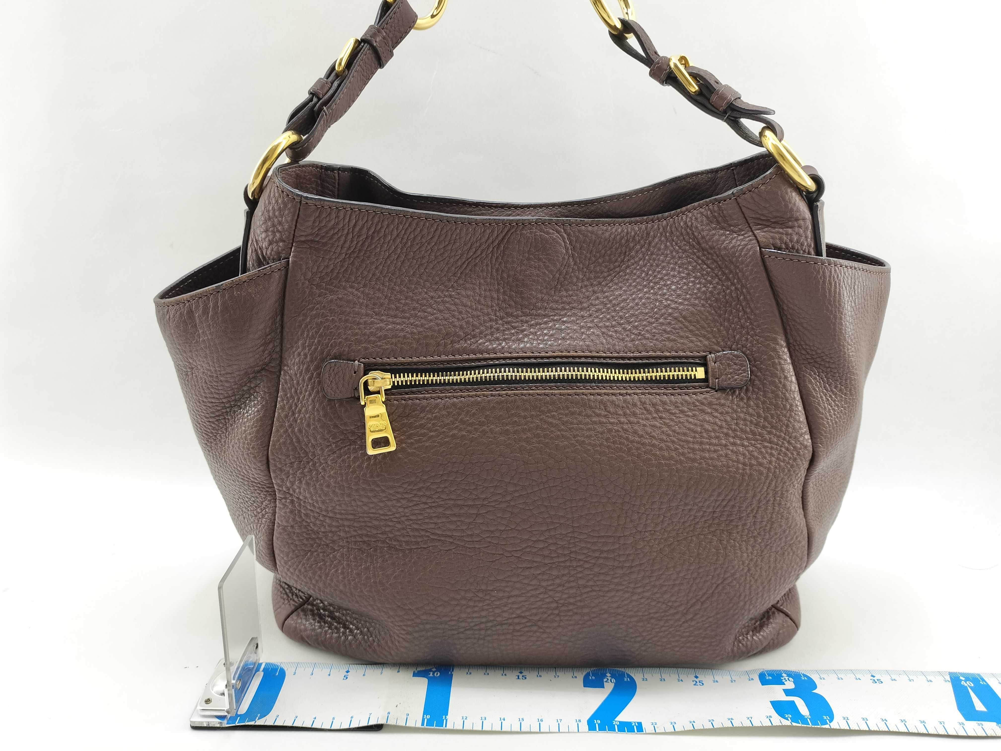 Vitello Daino Leather Hobo Bag Shoulder Bag — view 2