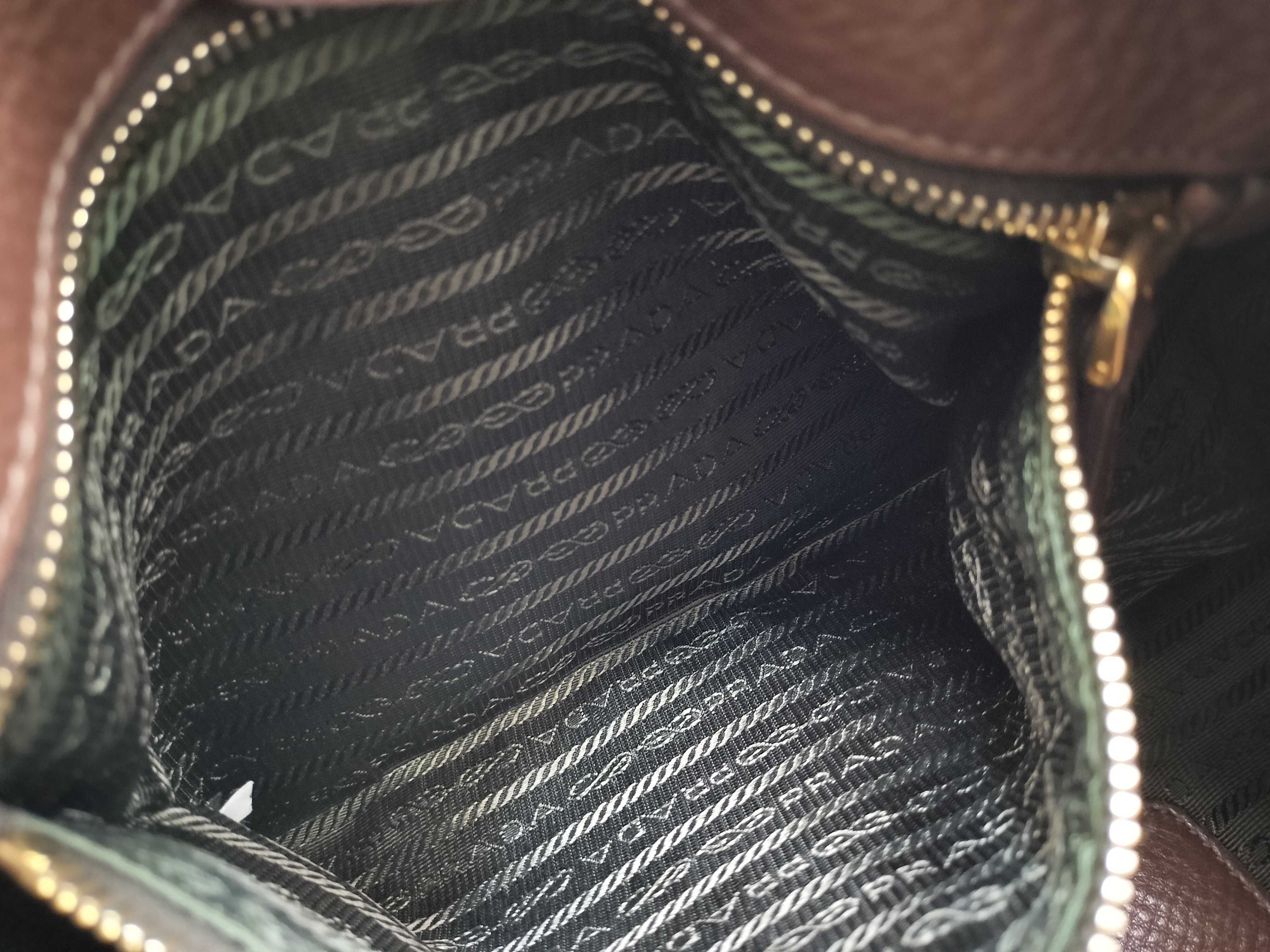 Vitello Daino Leather Hobo Bag Shoulder Bag — view 15