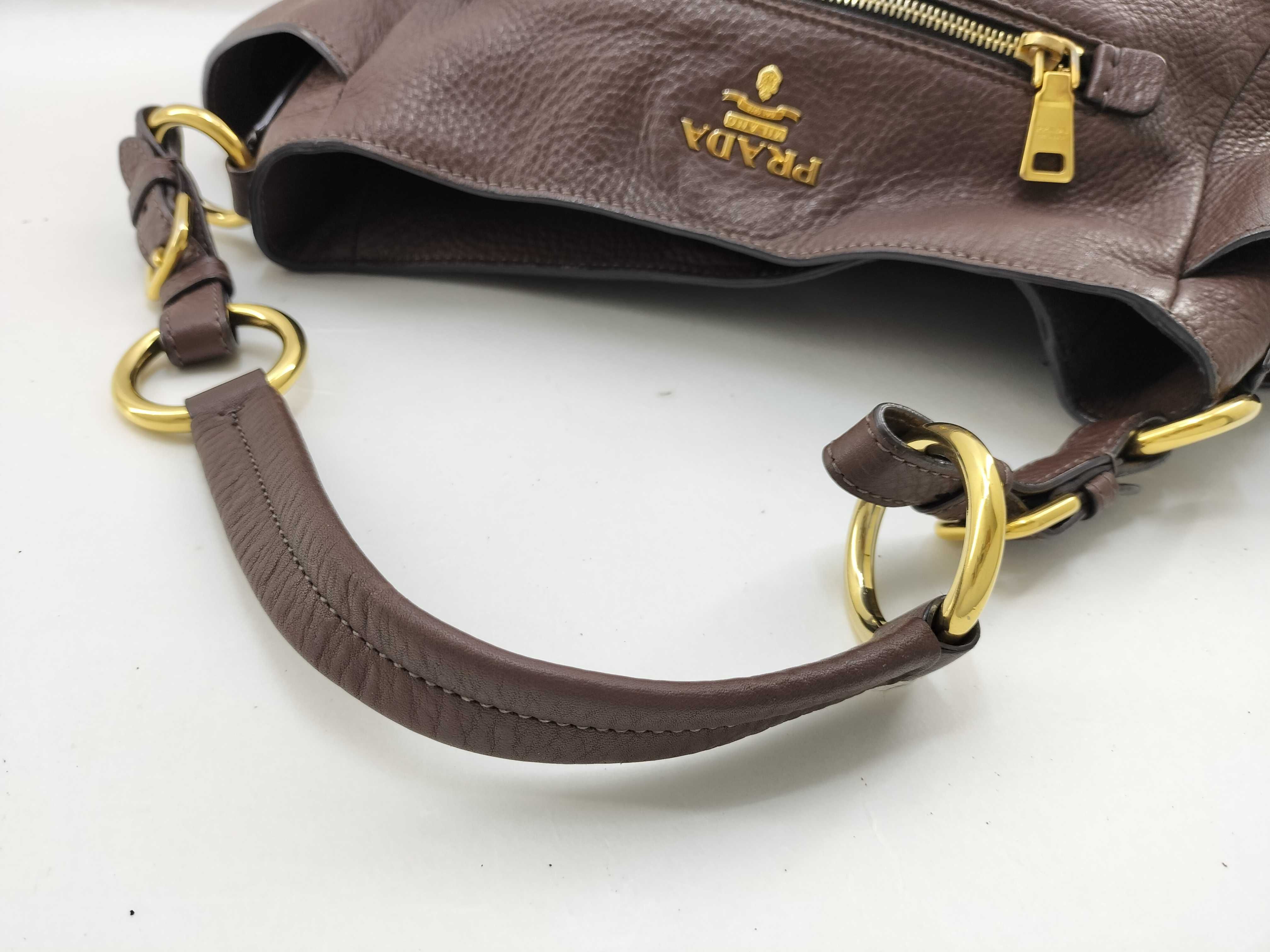 Vitello Daino Leather Hobo Bag Shoulder Bag — view 8