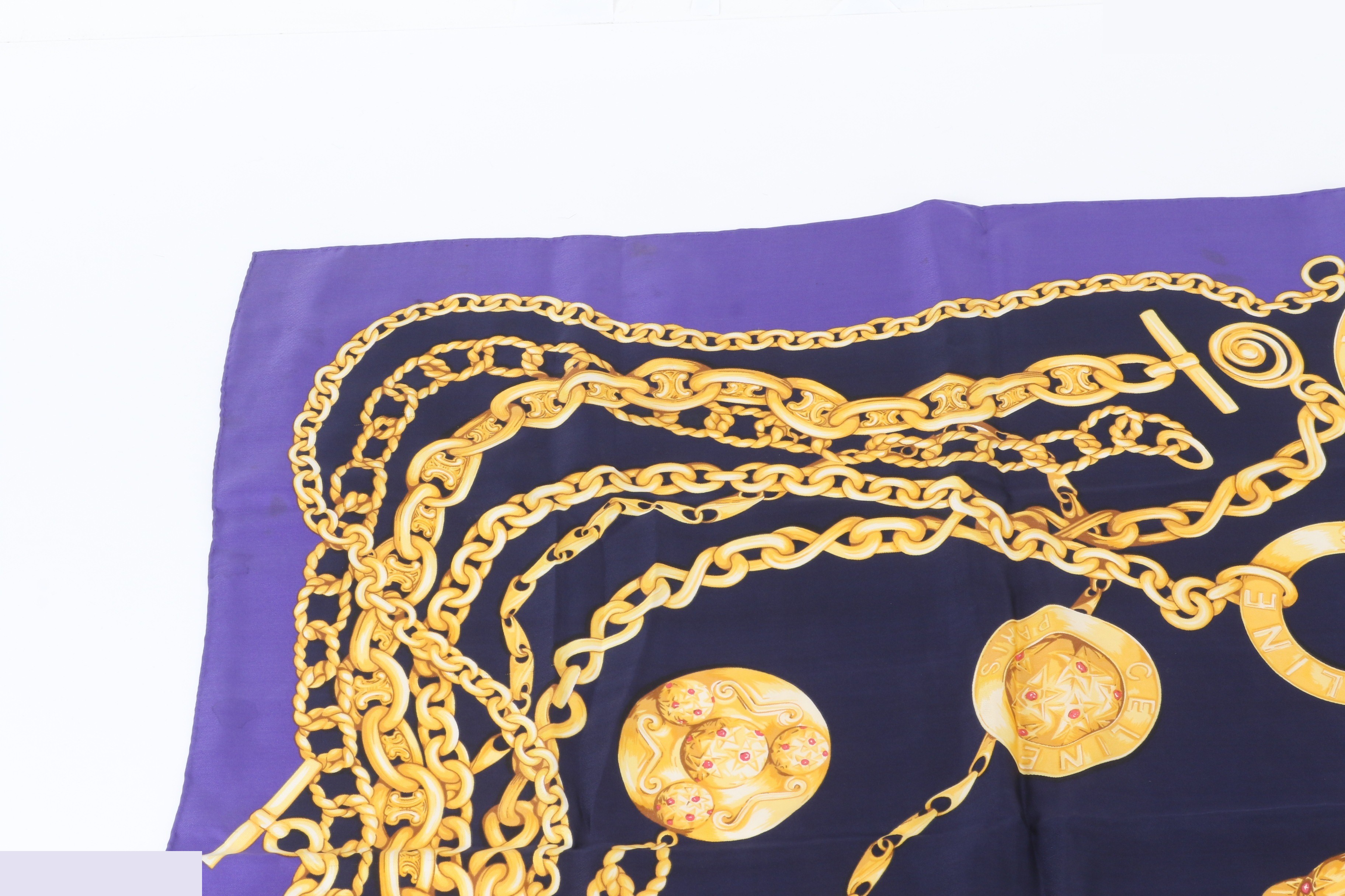 Scarf with tags — view 3