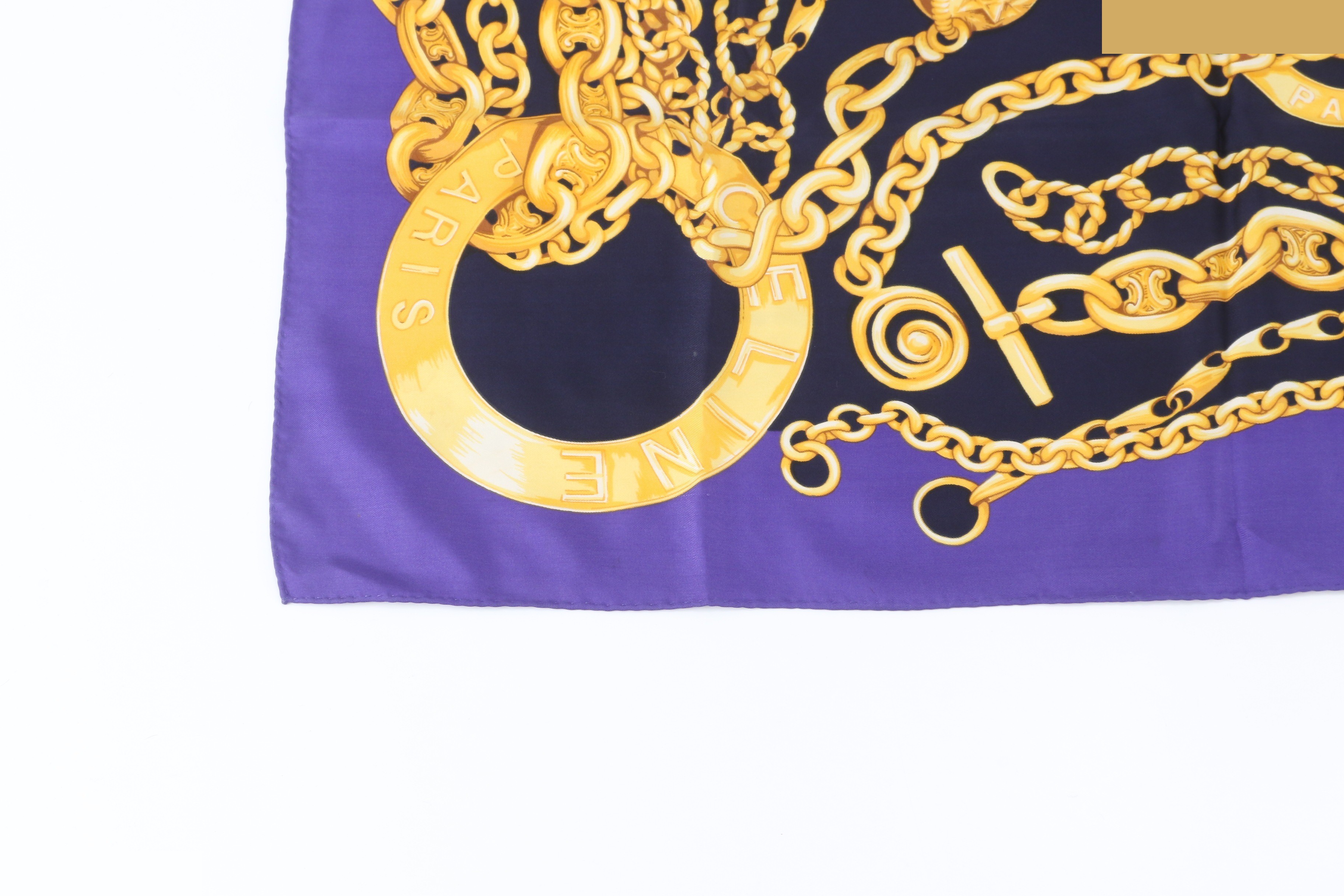Scarf with tags — view 4