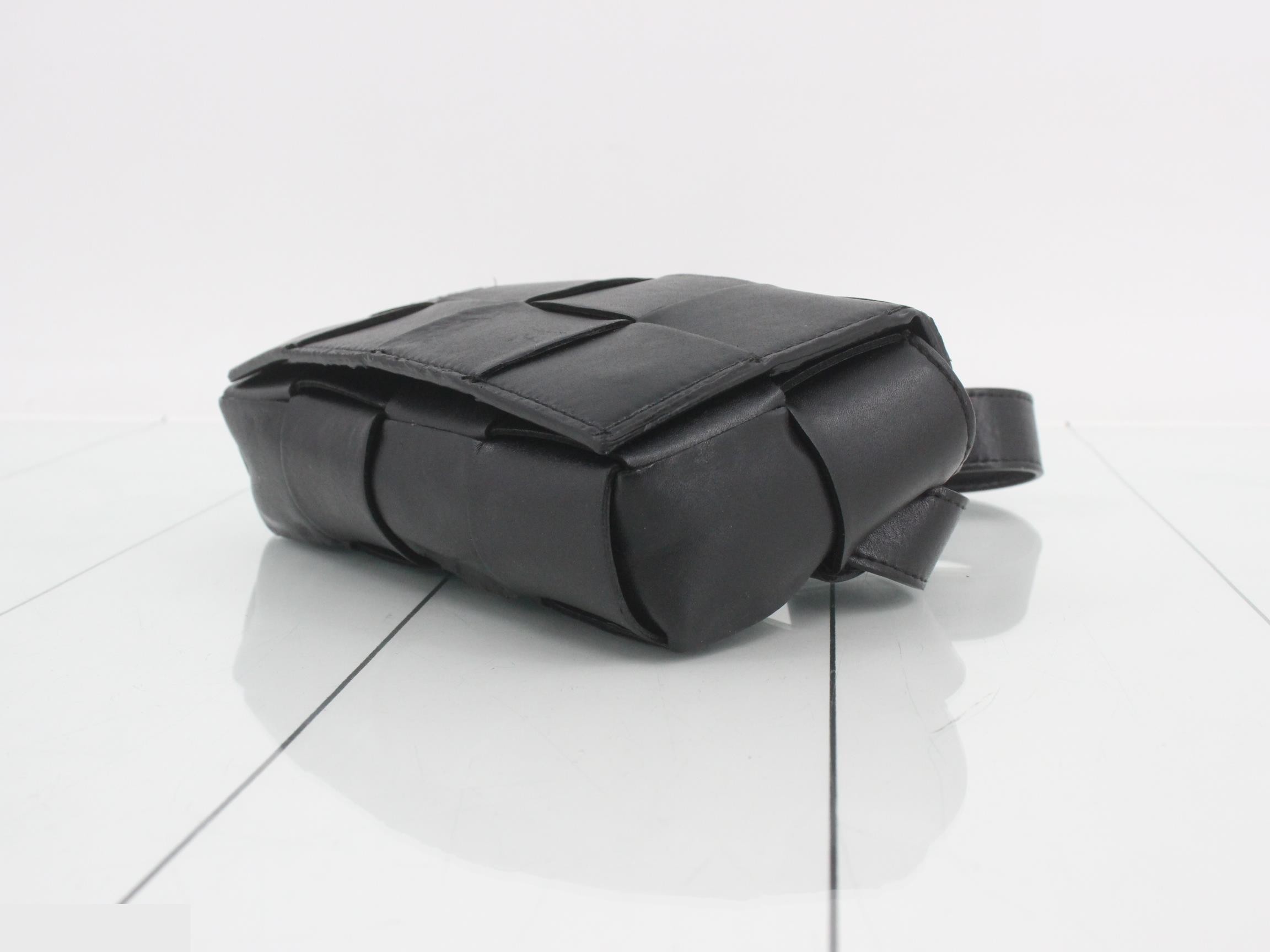 Intrecciato Chain Shoulder Bag — view 6