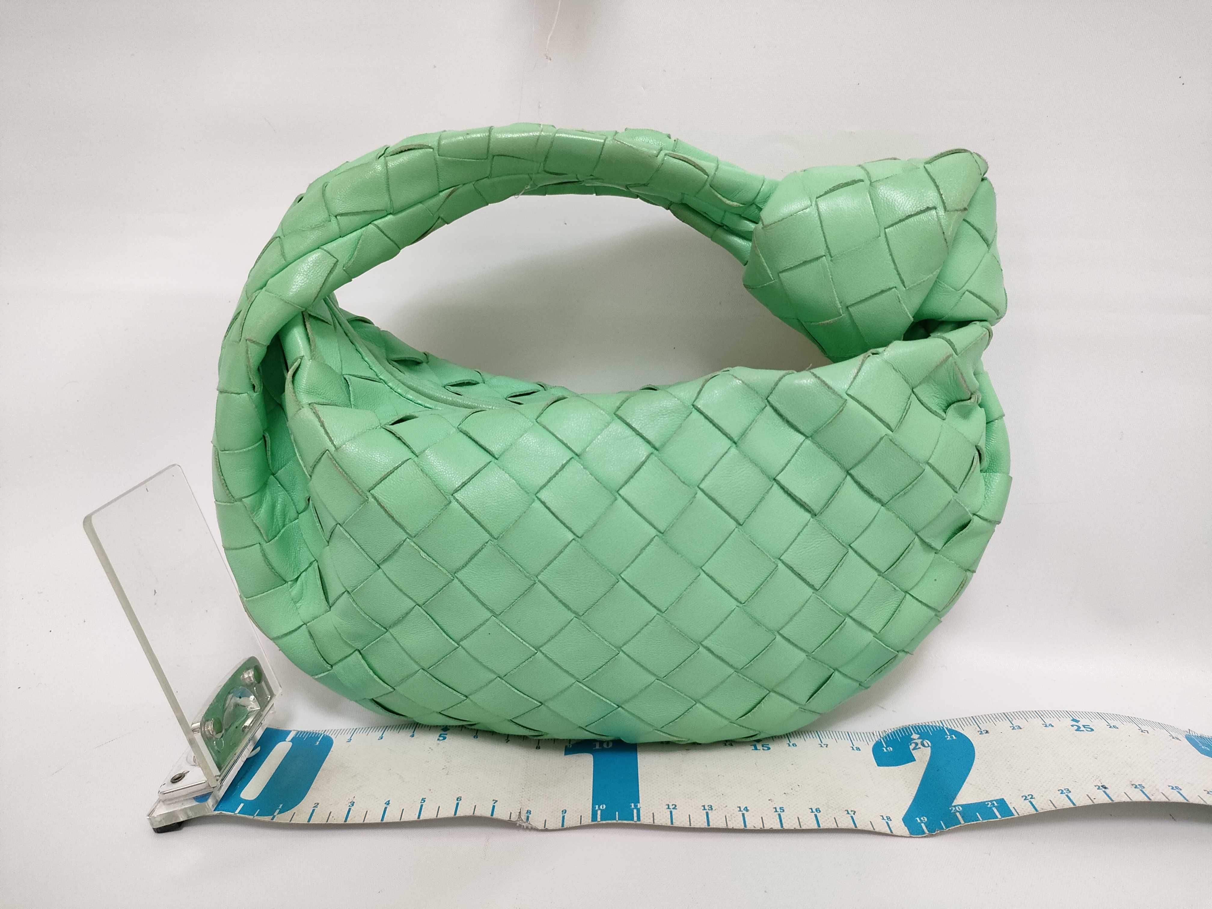 Intrecciato Bottega Veneta Mini The Jodie Intrecciato Leather Handbag Light Green Handbag — view 2