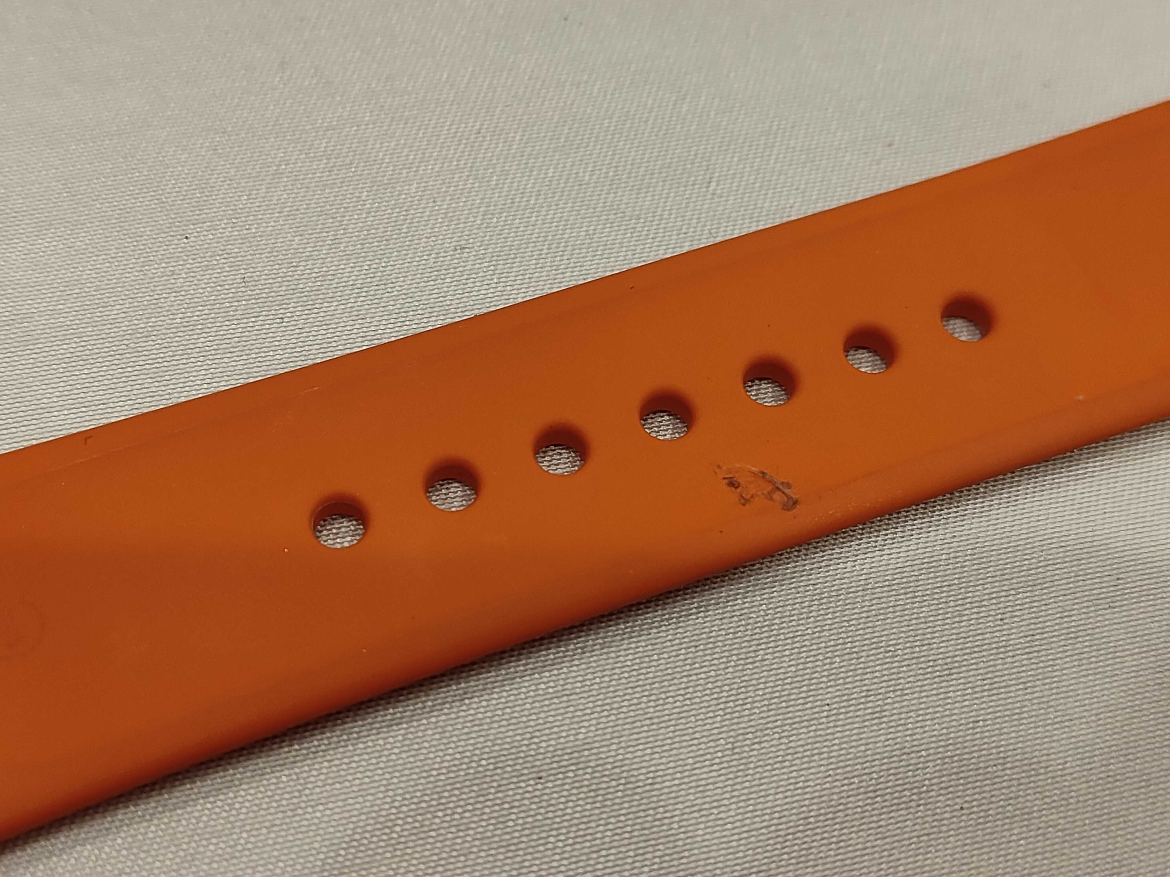 Apple Watch Rubber Strap and other accessories — view 4